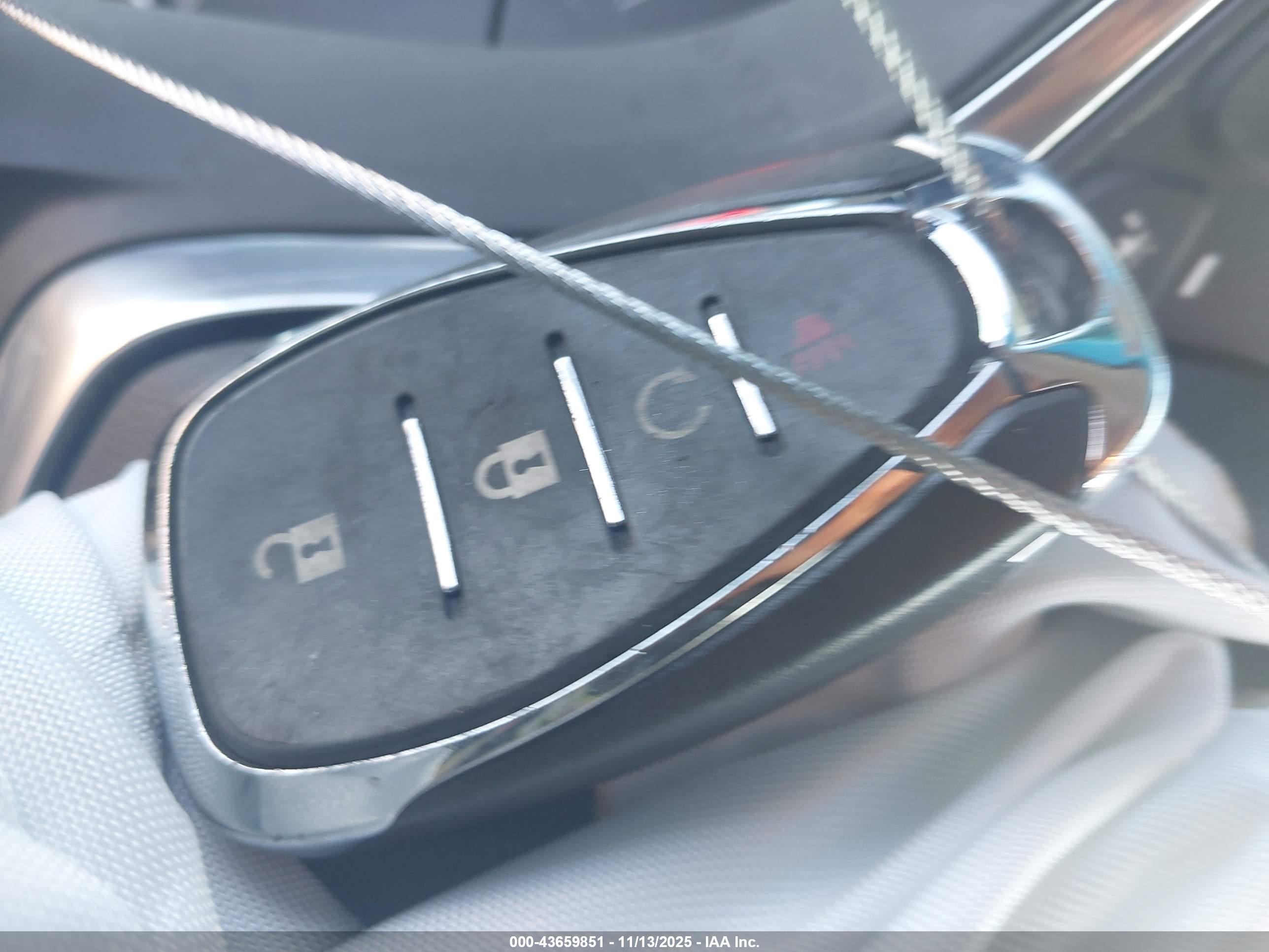 CHEVROLET BOLT image 11
