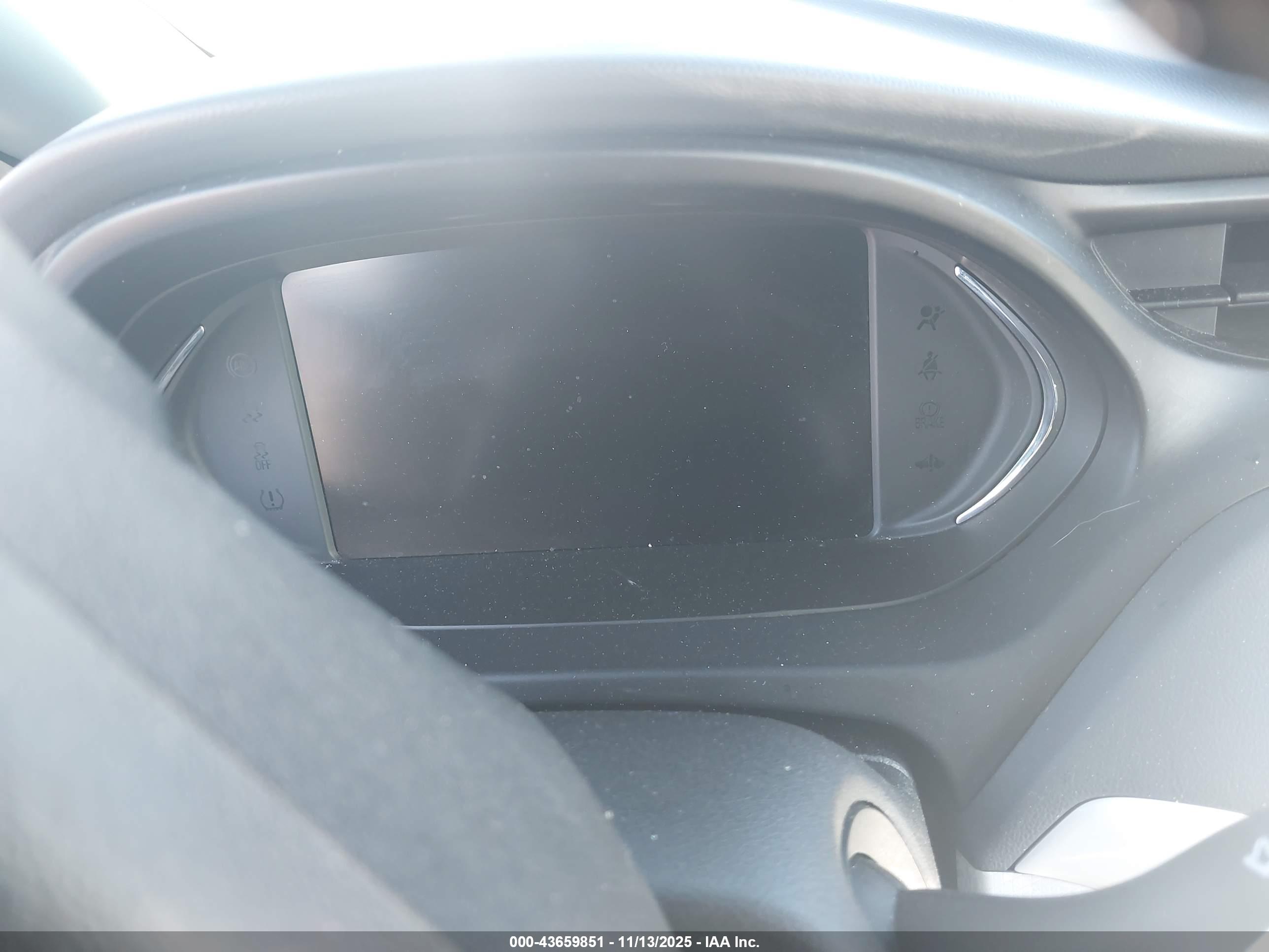 CHEVROLET BOLT image 7