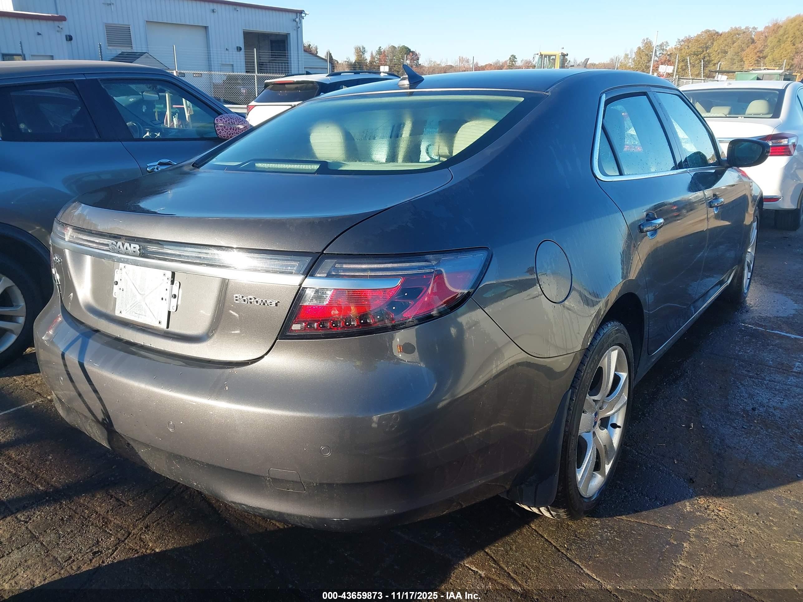 SAAB 9-5 image 4