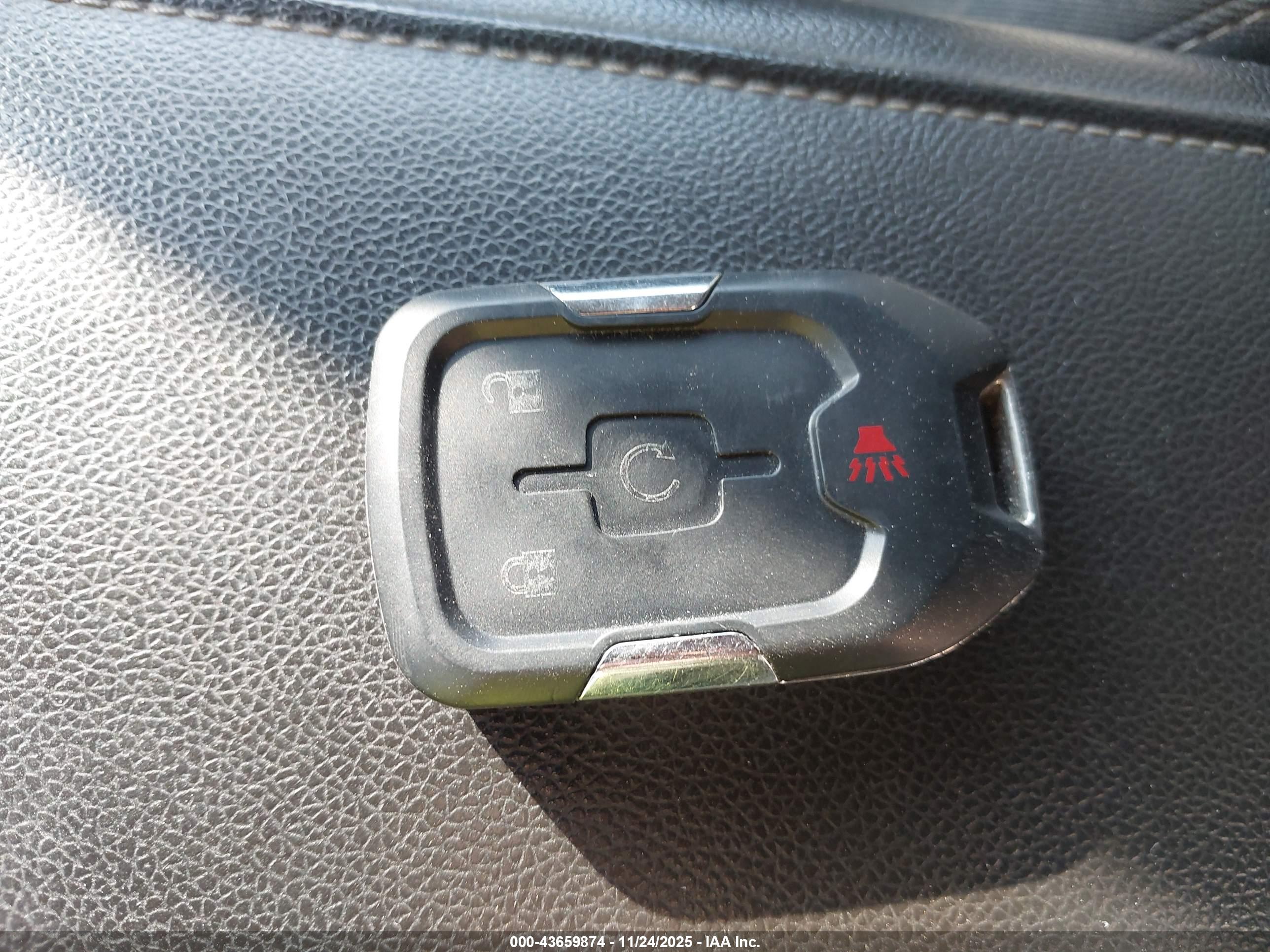 GMC ACADIA image 11