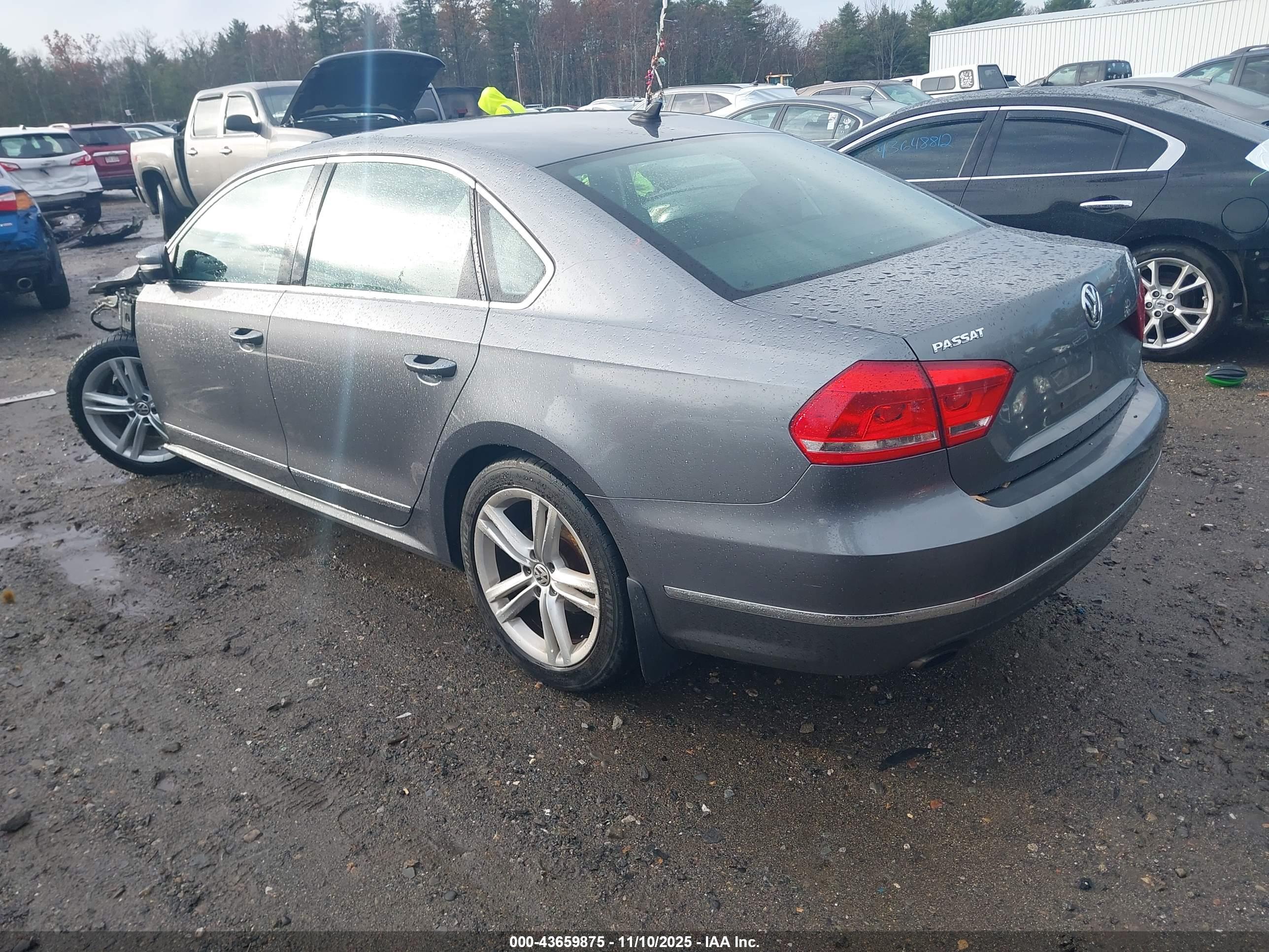 VOLKSWAGEN PASSAT image 3