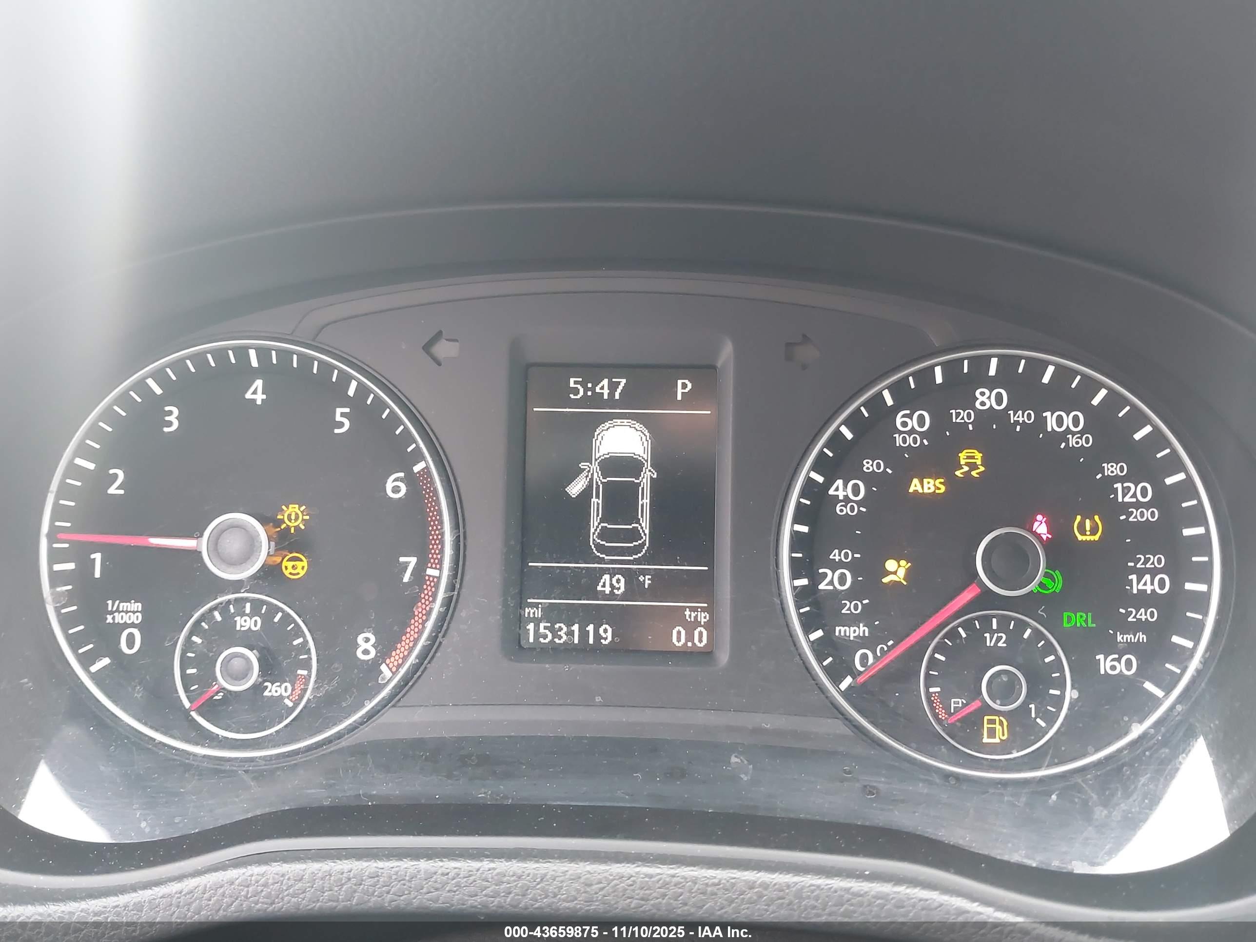VOLKSWAGEN PASSAT image 7