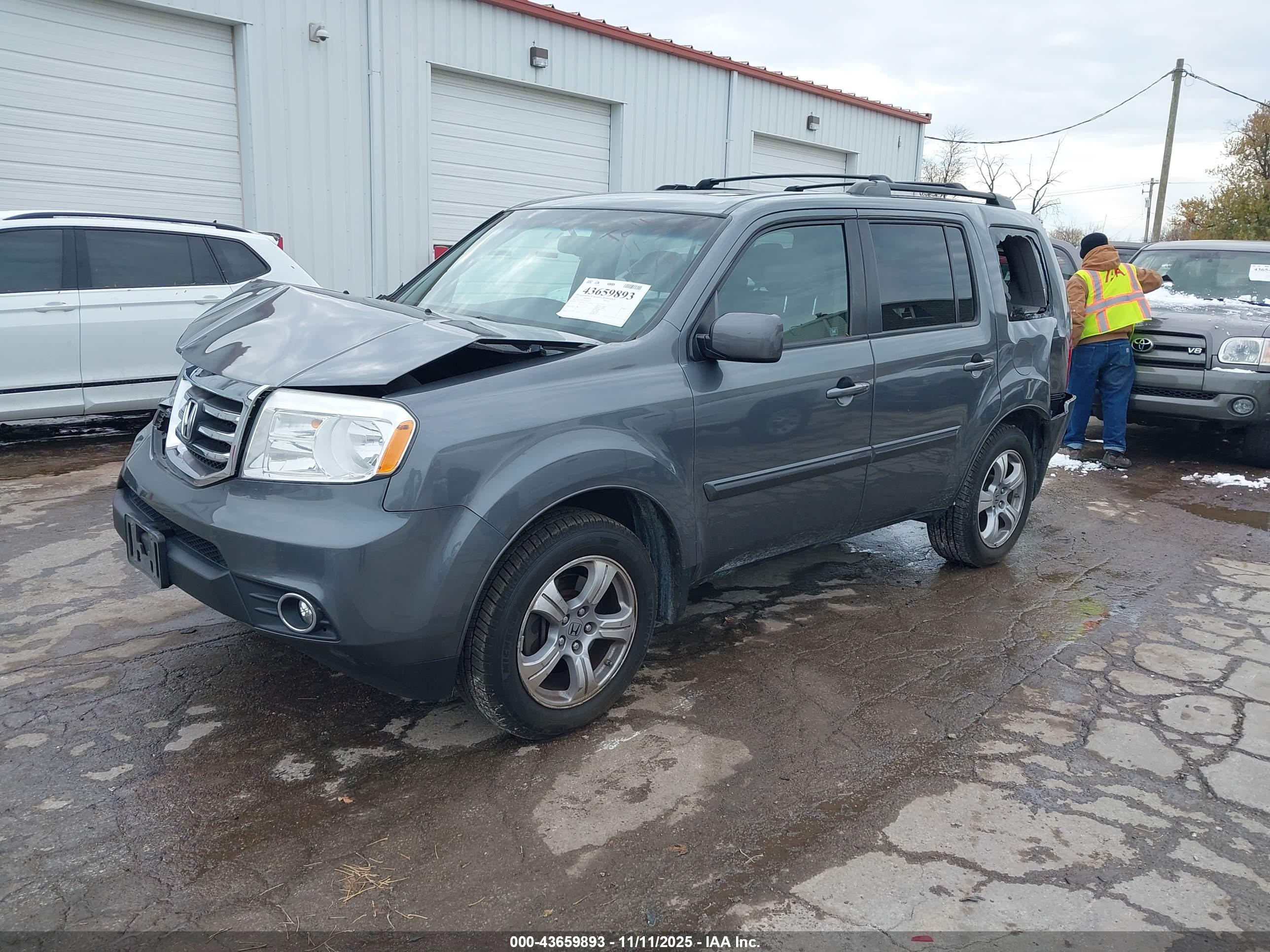 HONDA PILOT image 2