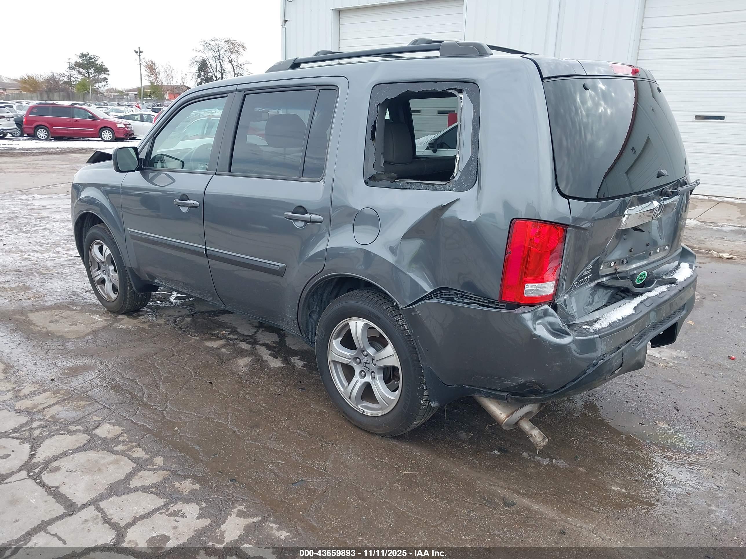 HONDA PILOT image 3