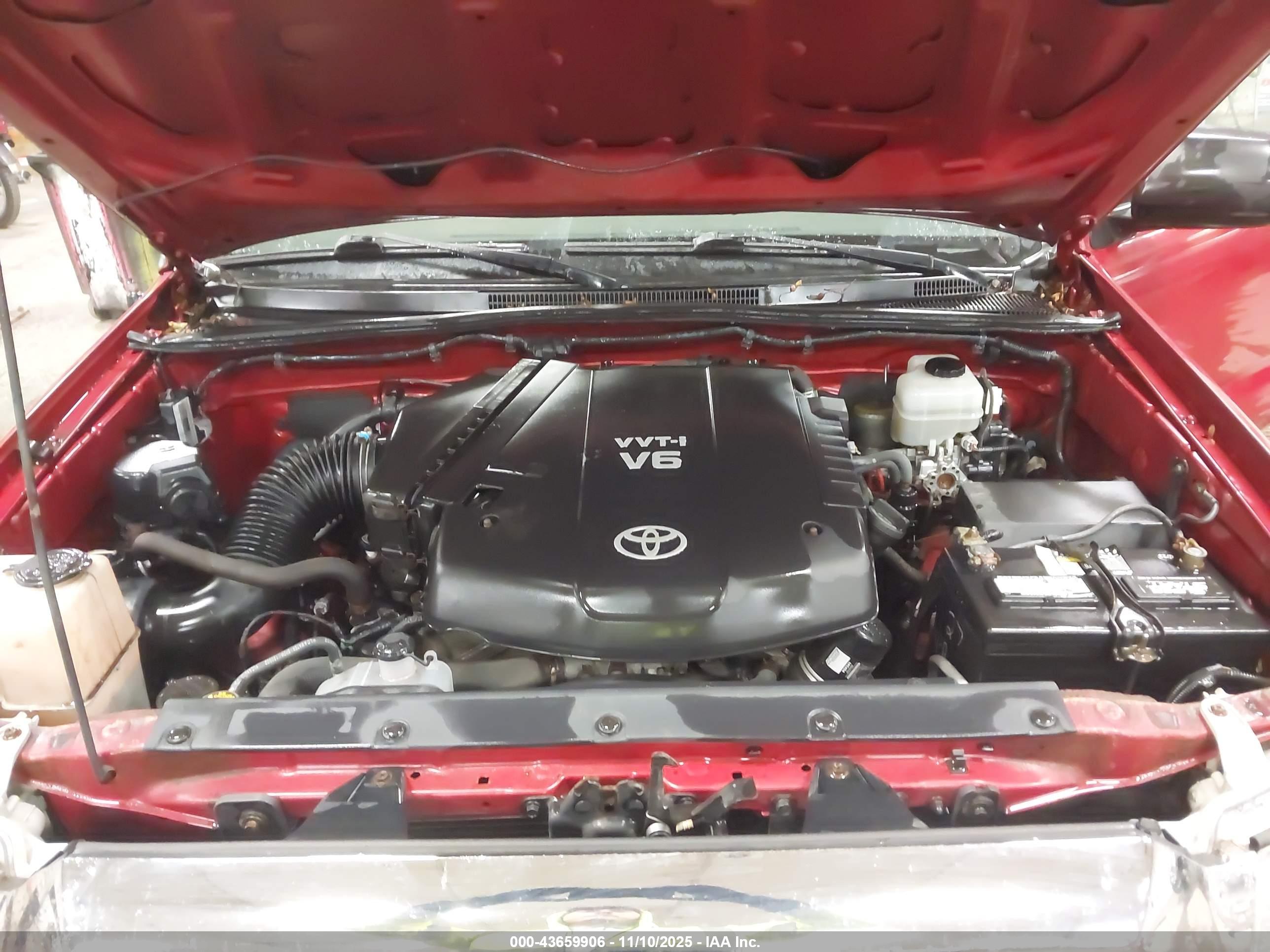 TOYOTA TACOMA image 10