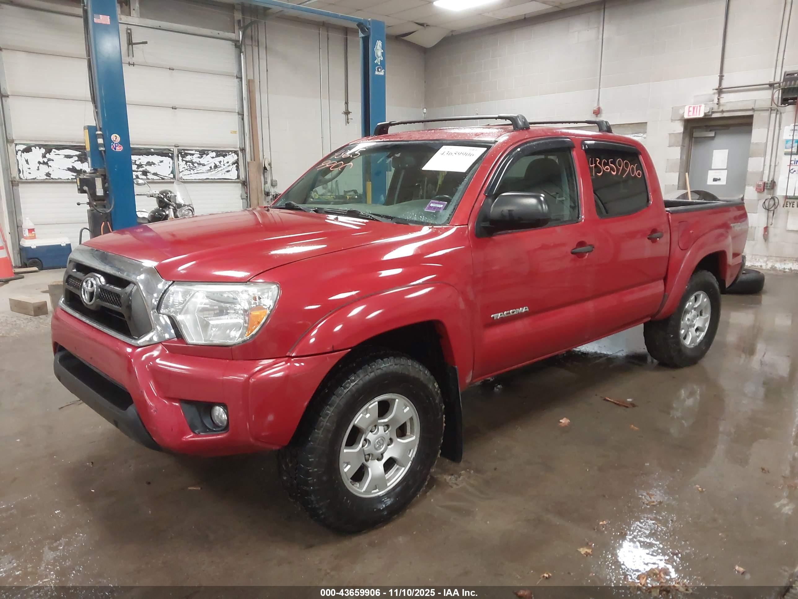 TOYOTA TACOMA image 2