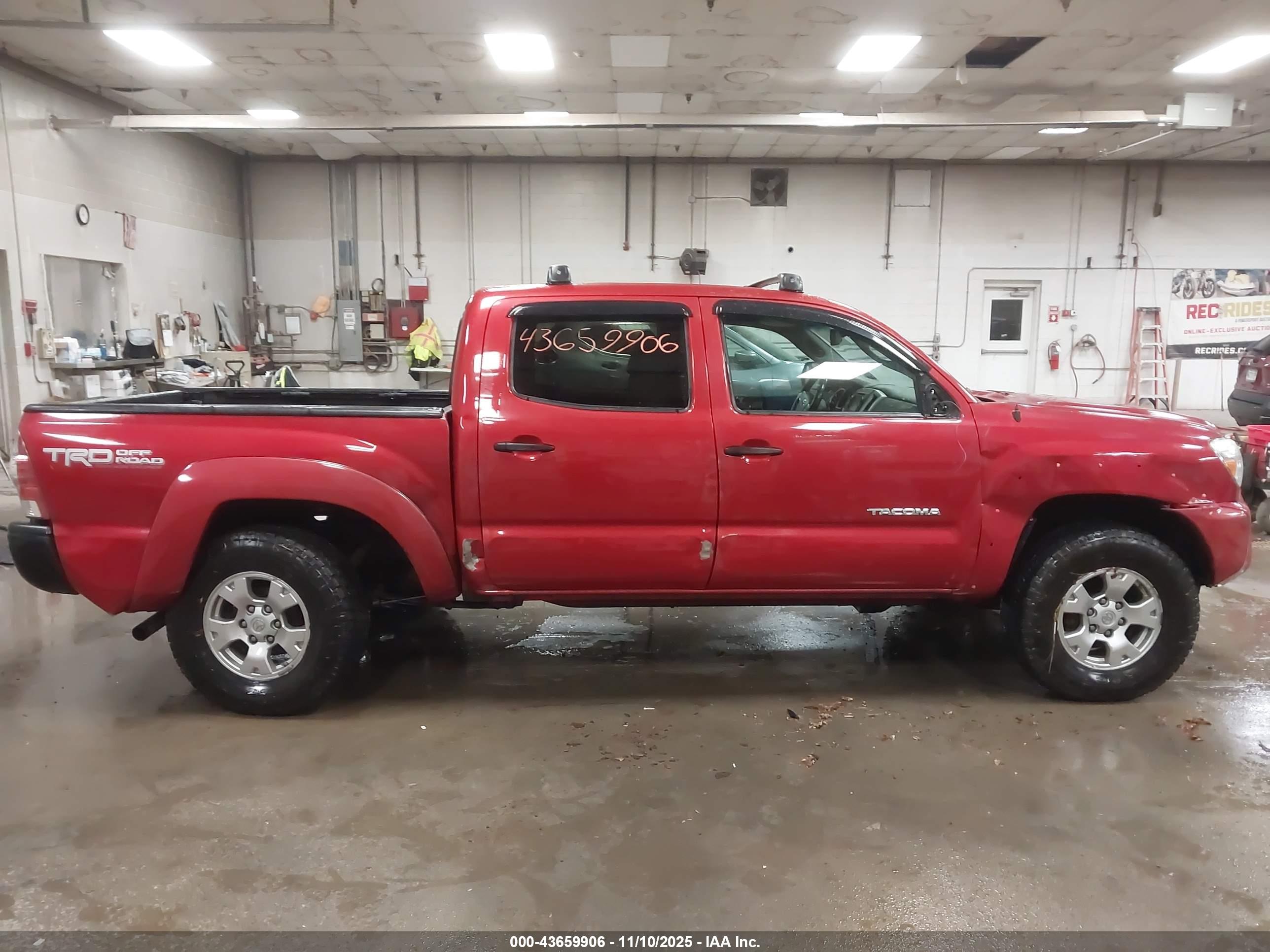 TOYOTA TACOMA image 6