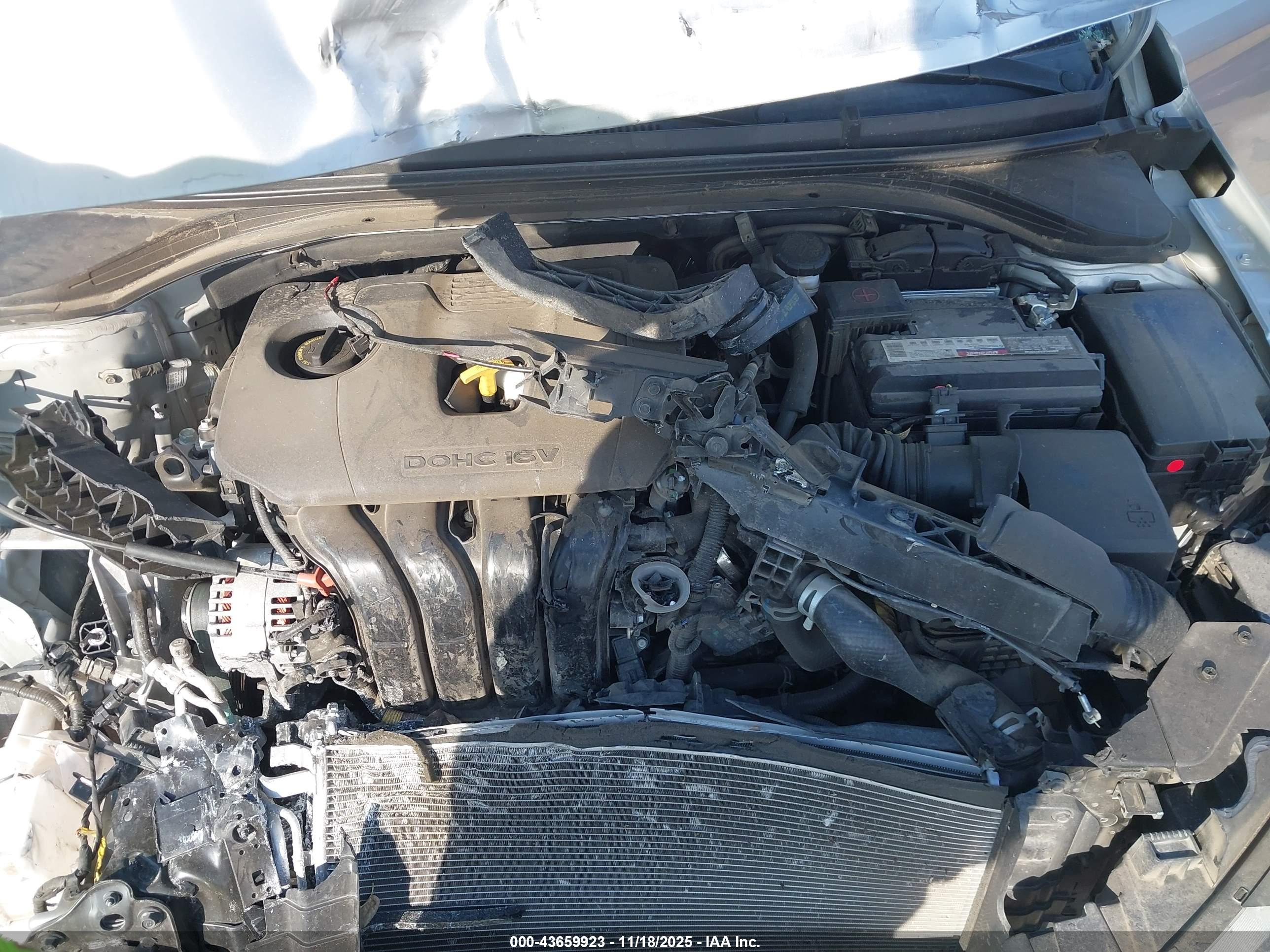 HYUNDAI ELANTRA image 10