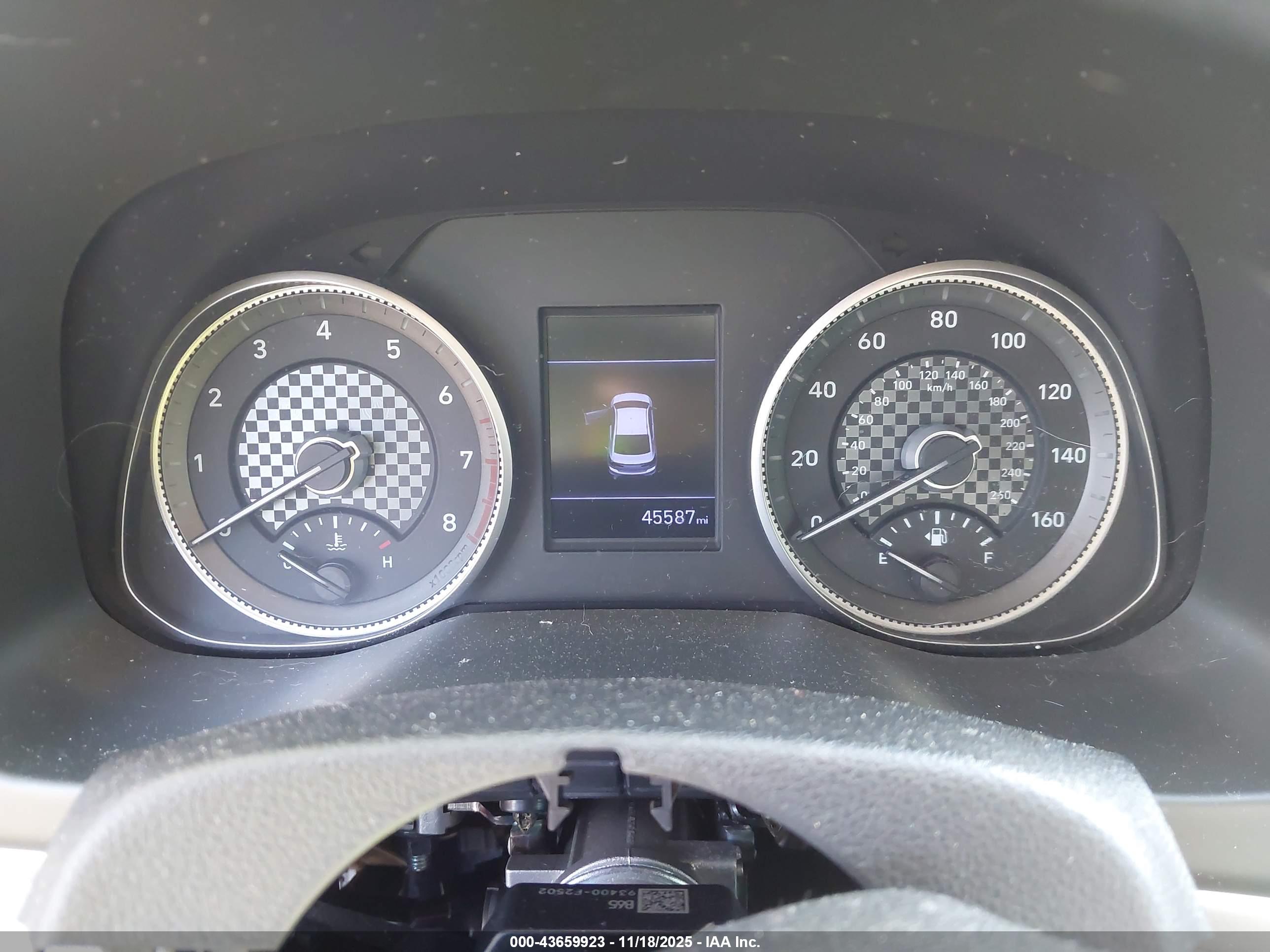 HYUNDAI ELANTRA image 7