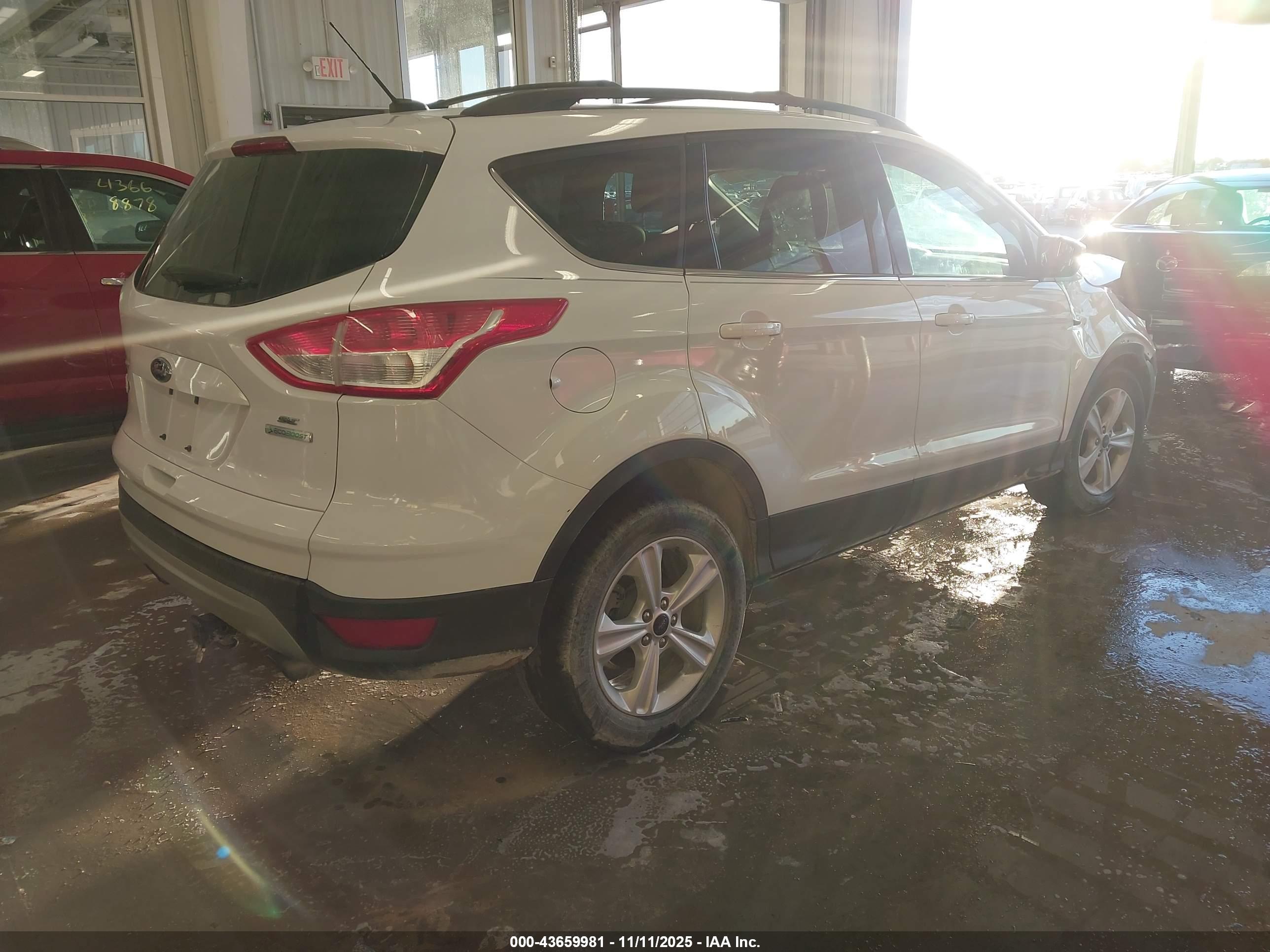 FORD ESCAPE image 4