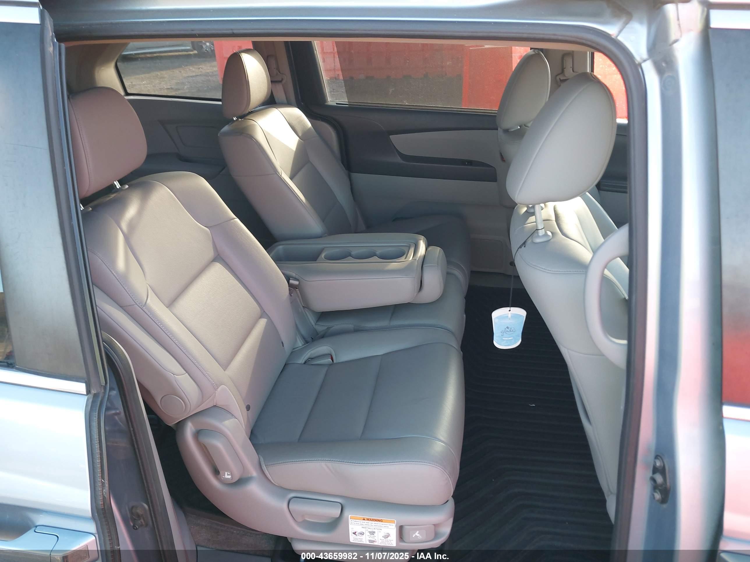HONDA ODYSSEY image 8