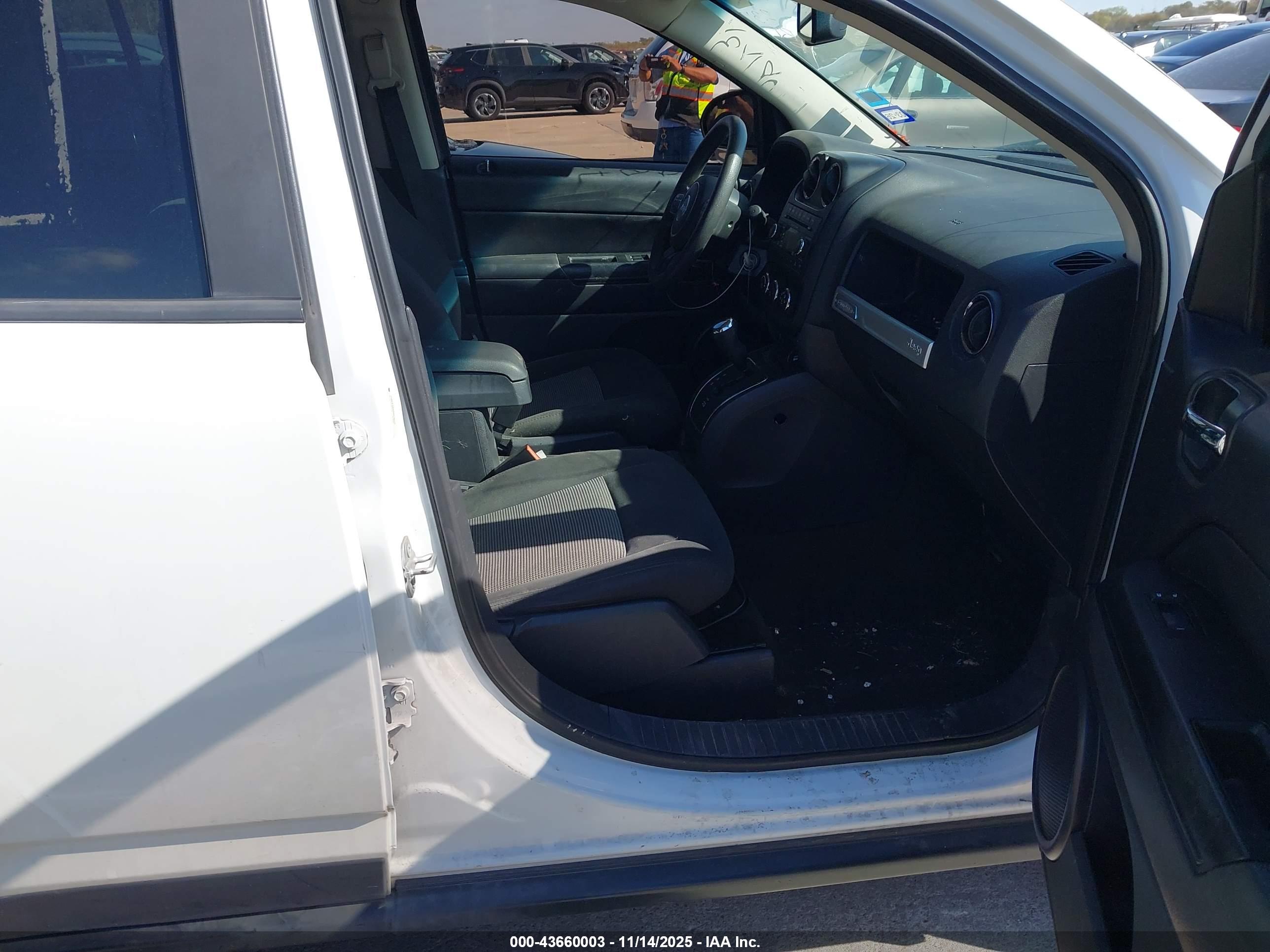 JEEP COMPASS image 5