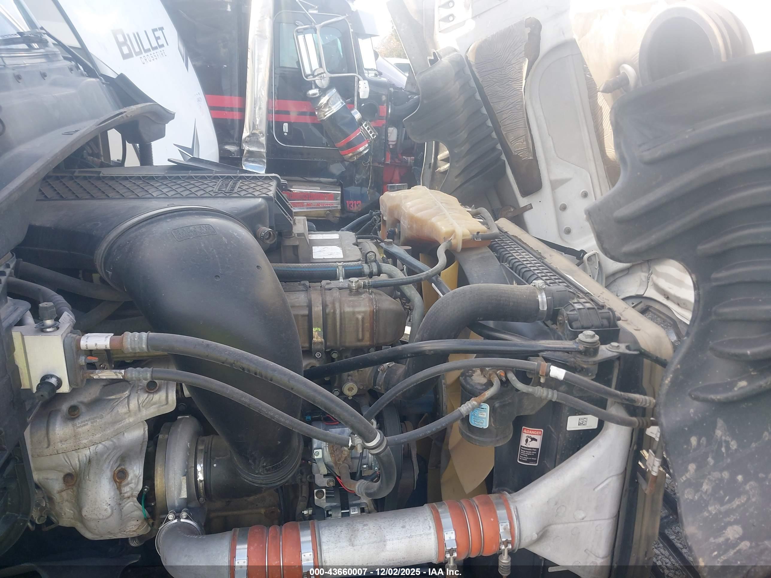 FREIGHTLINER CASCADIA image 10