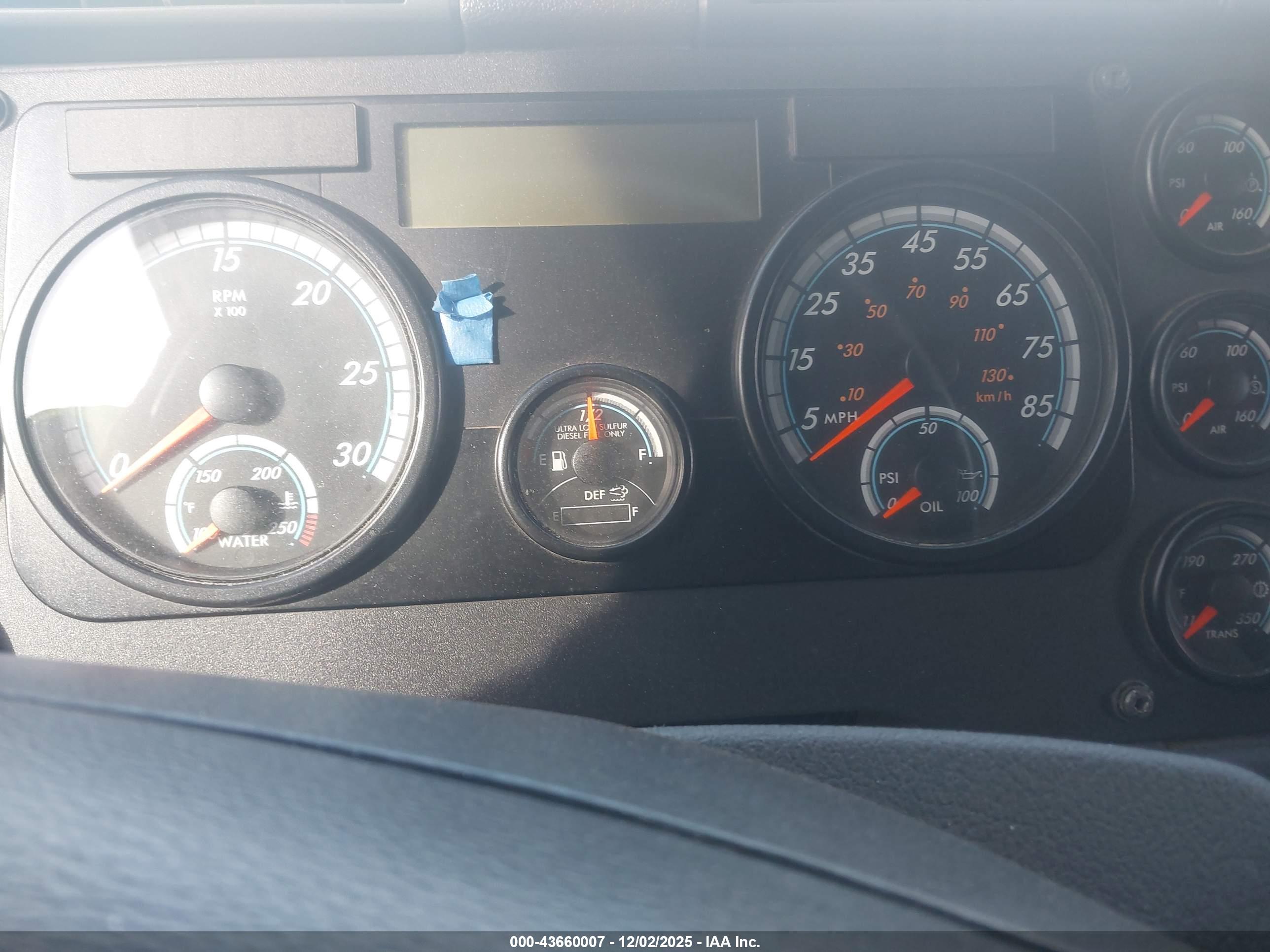 FREIGHTLINER CASCADIA image 6