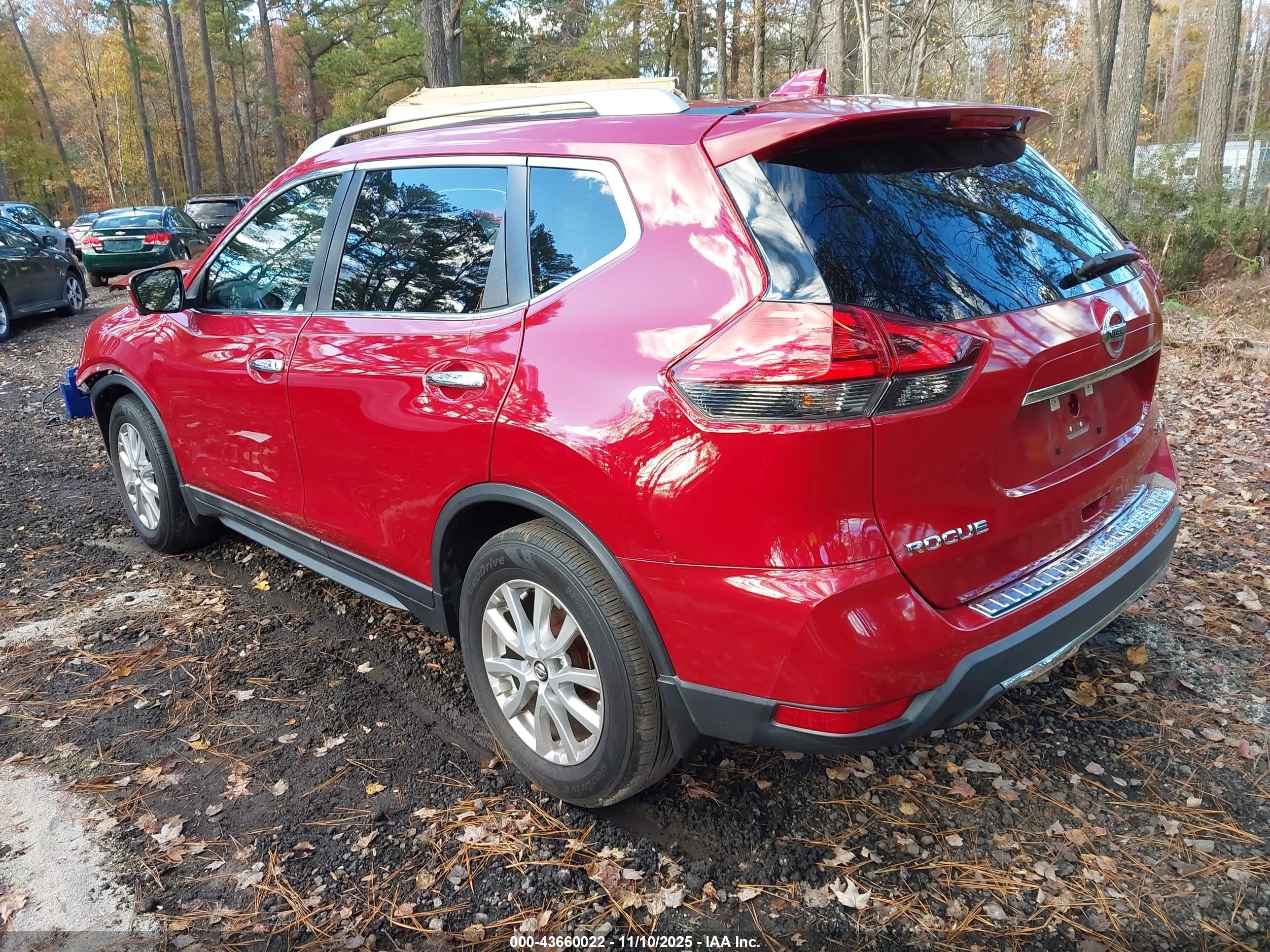 NISSAN ROGUE image 3