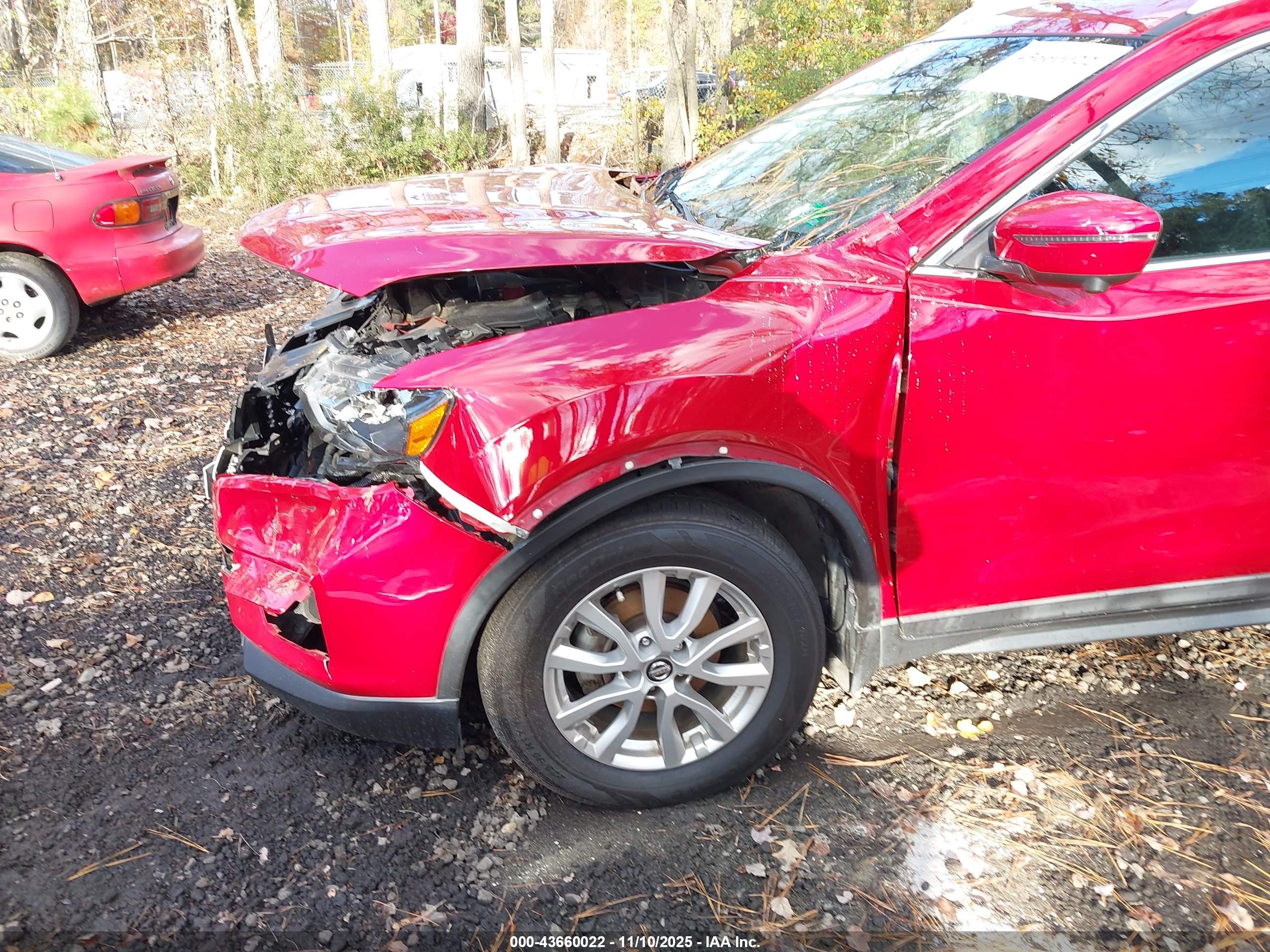 NISSAN ROGUE image 6
