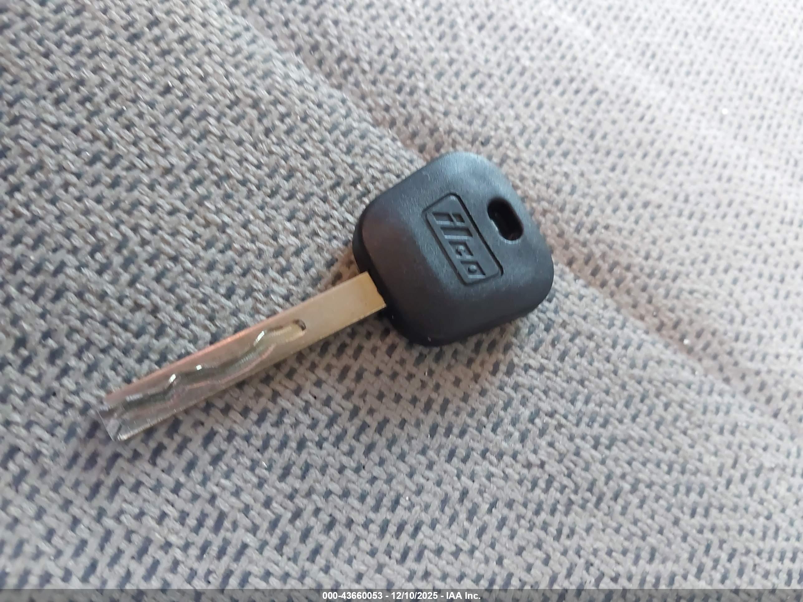 CHEVROLET EXPRESS image 11