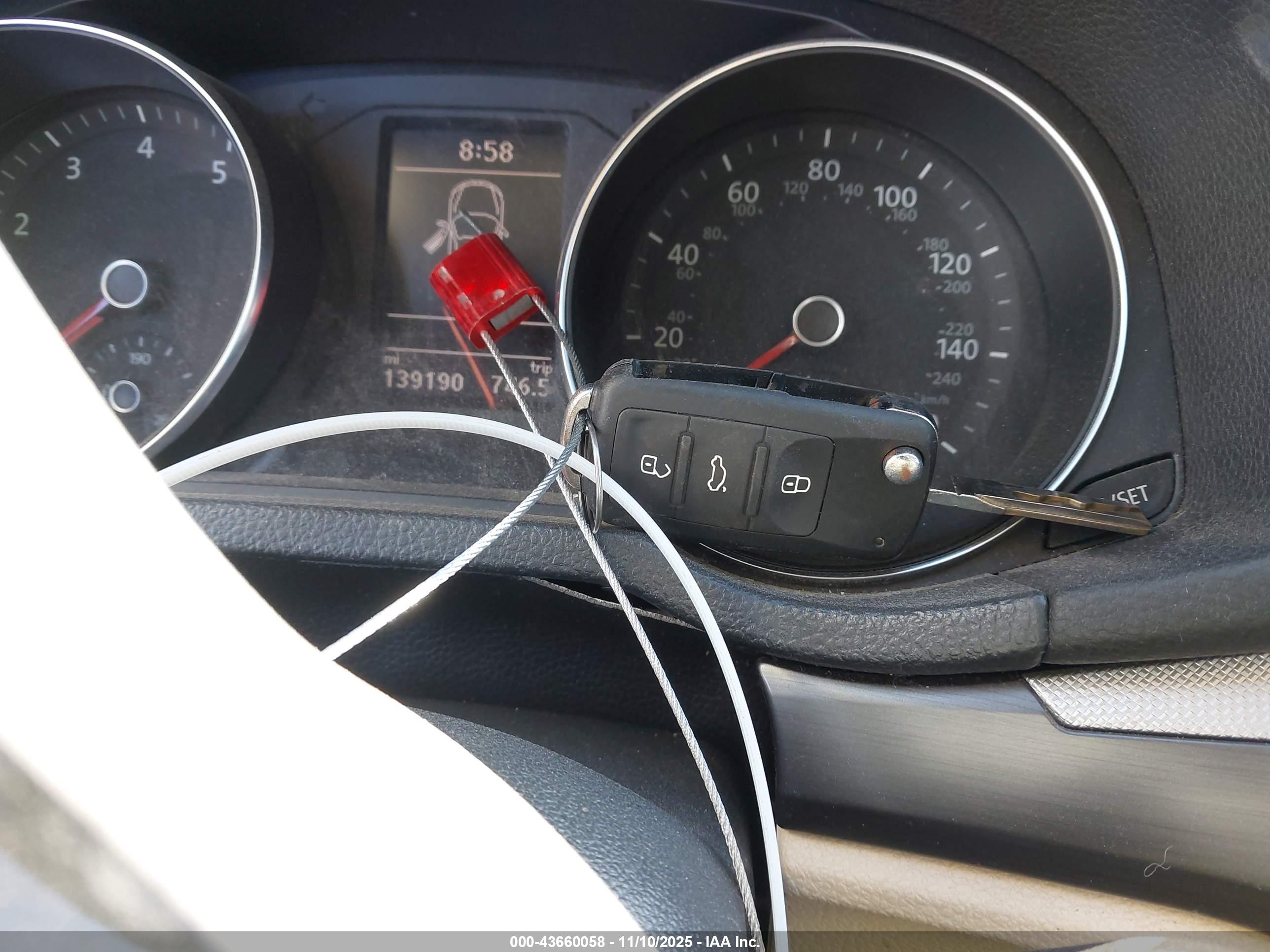 VOLKSWAGEN PASSAT image 11