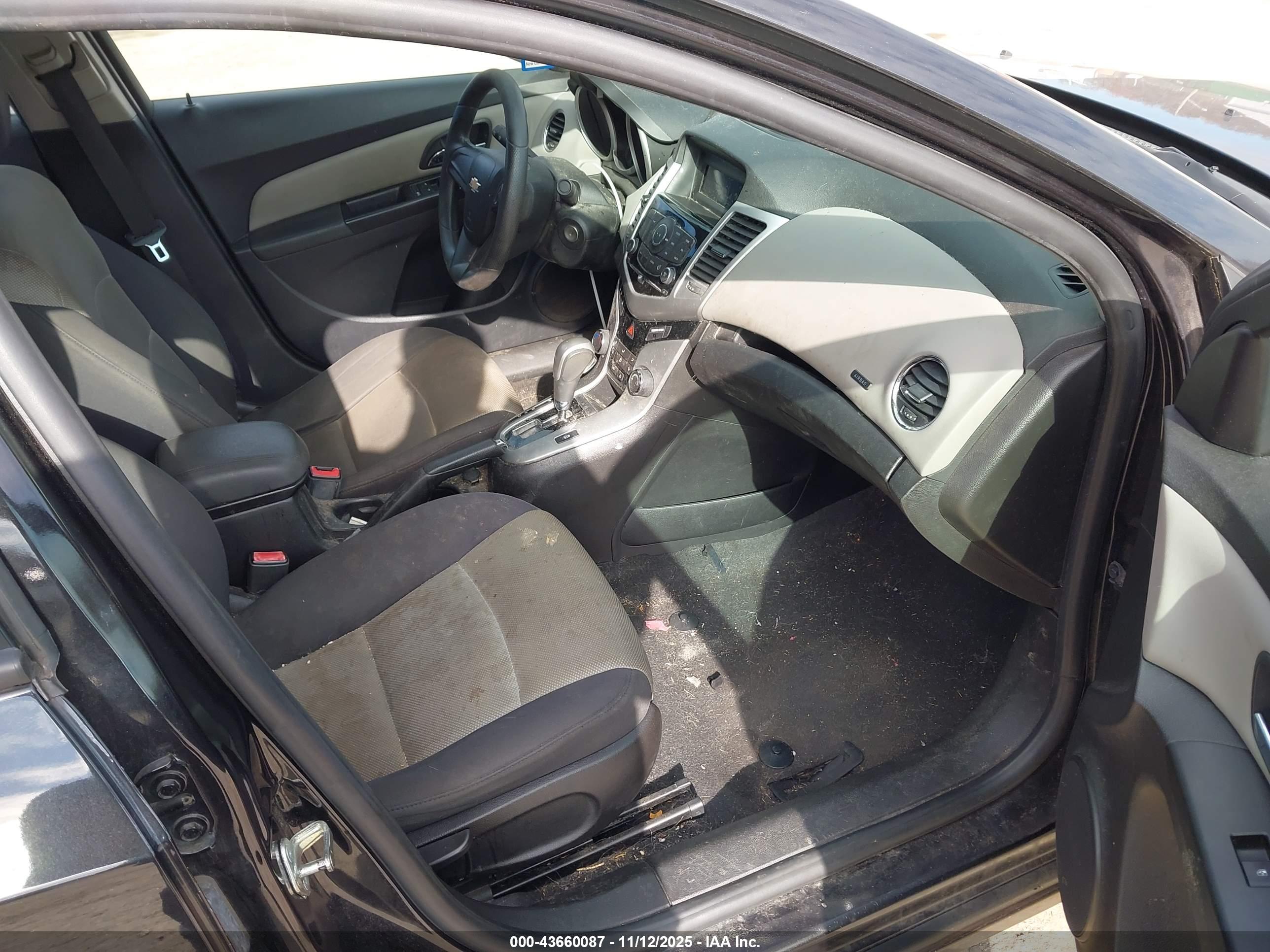 CHEVROLET CRUZE image 5