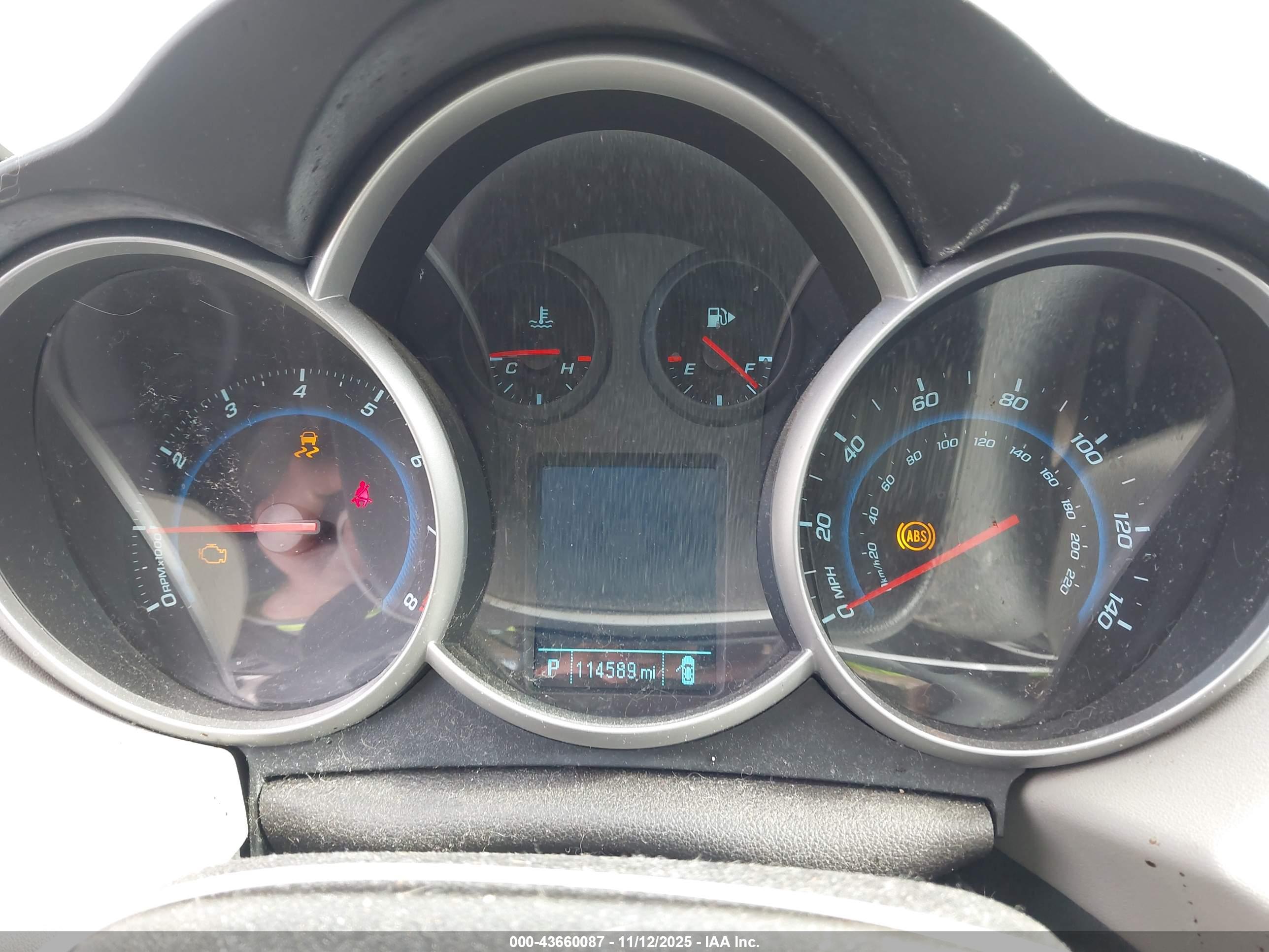 CHEVROLET CRUZE image 7