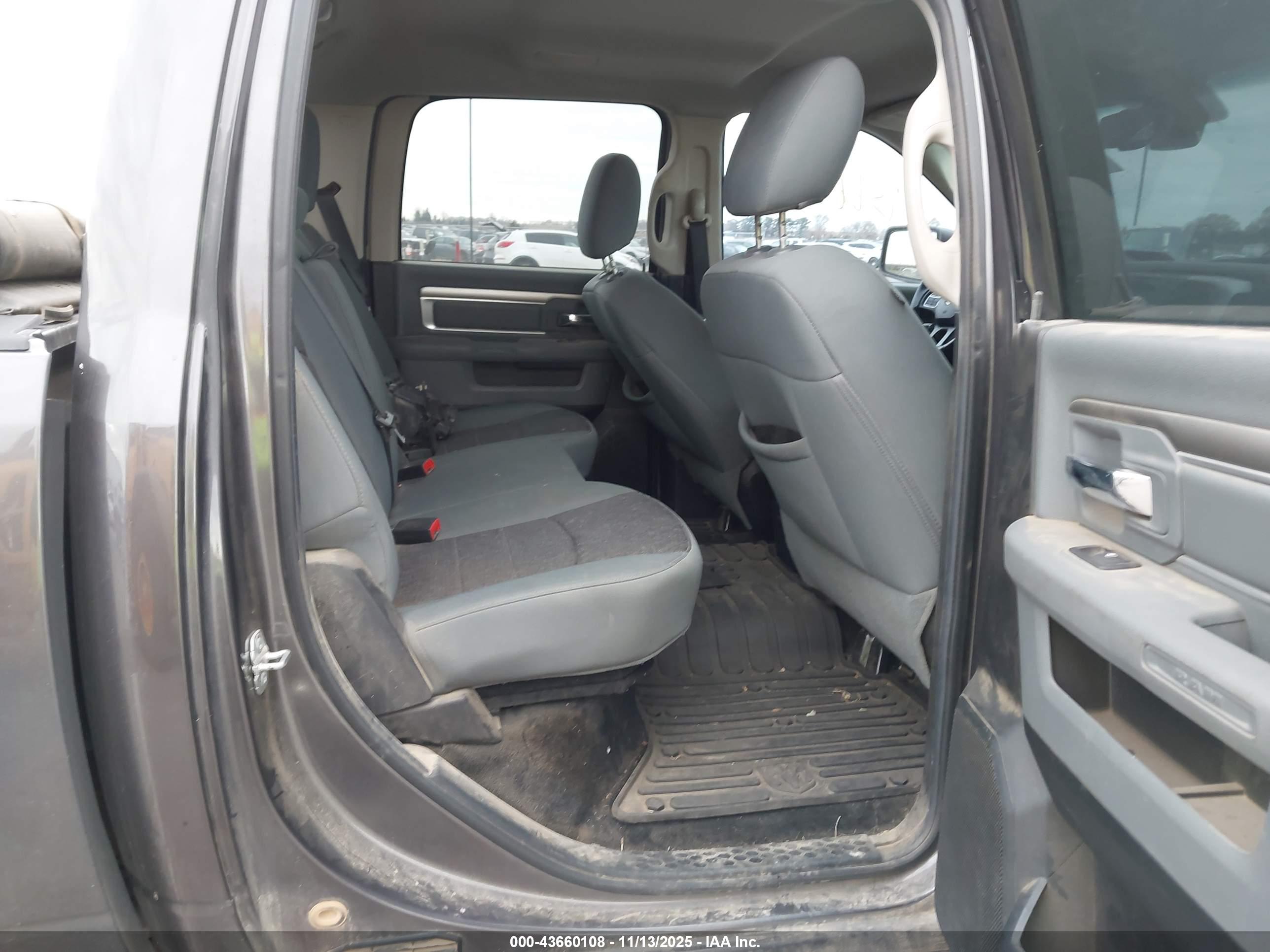 RAM 1500 image 8