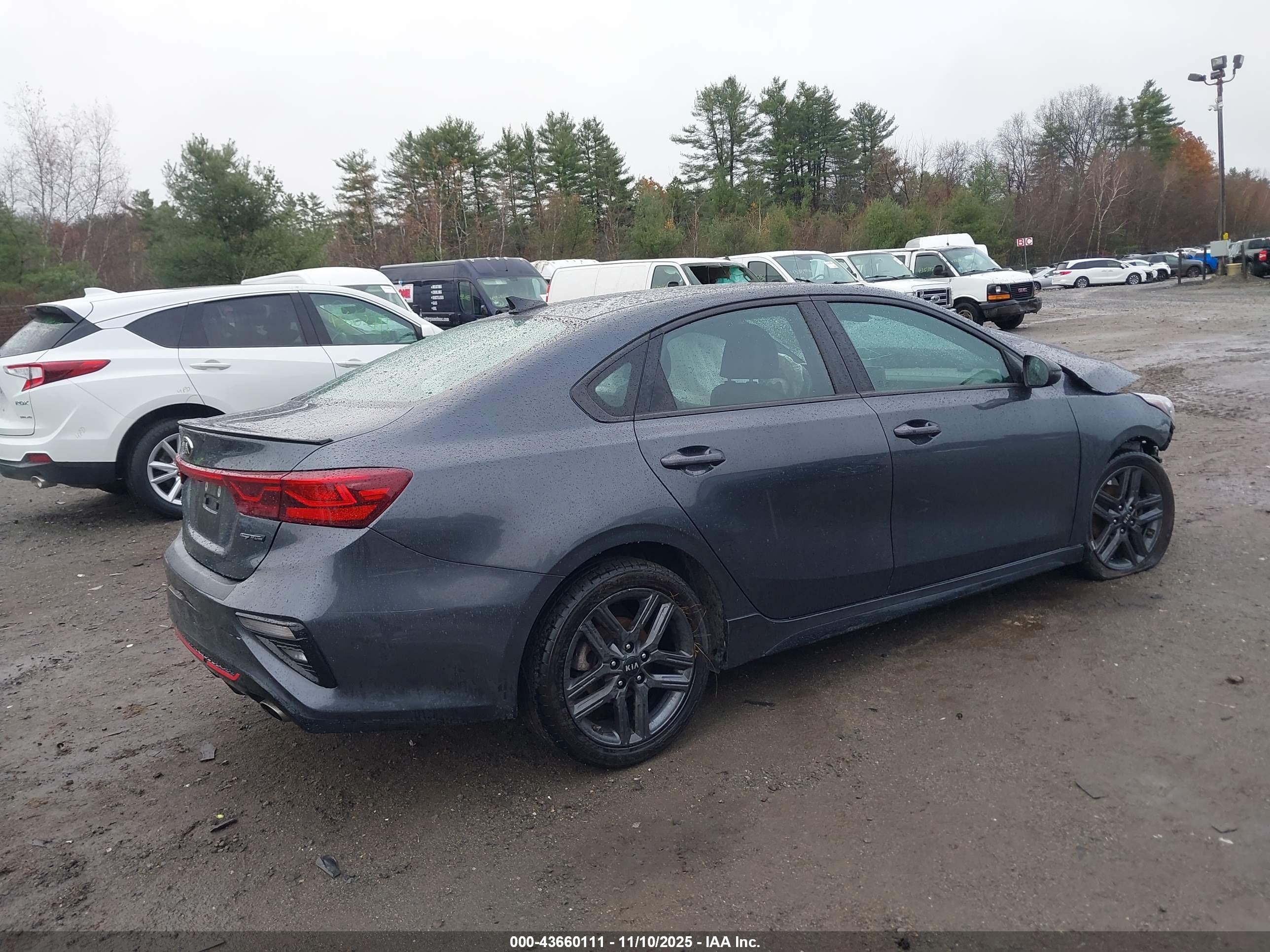 KIA FORTE image 4