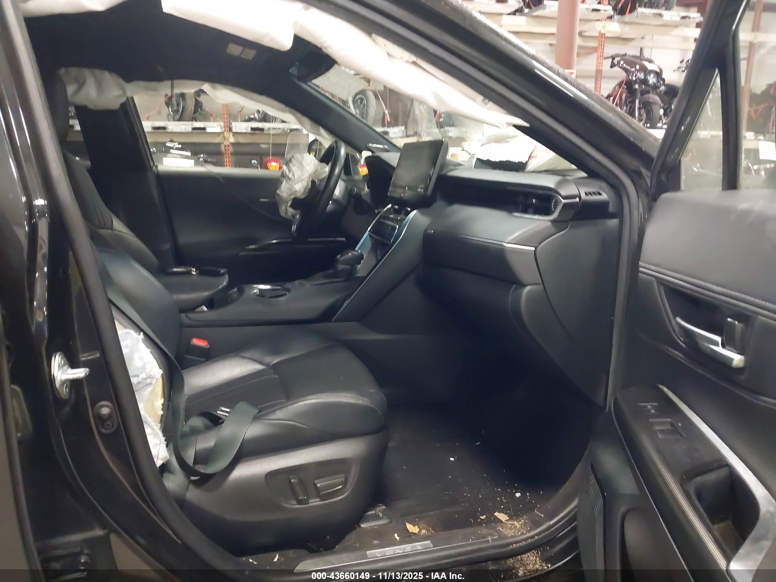 TOYOTA VENZA image 5