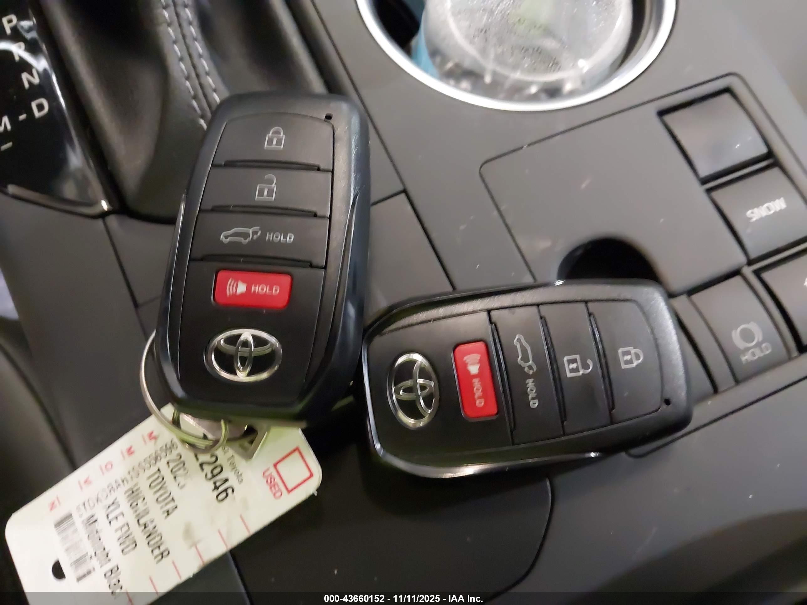 TOYOTA HIGHLANDER image 11
