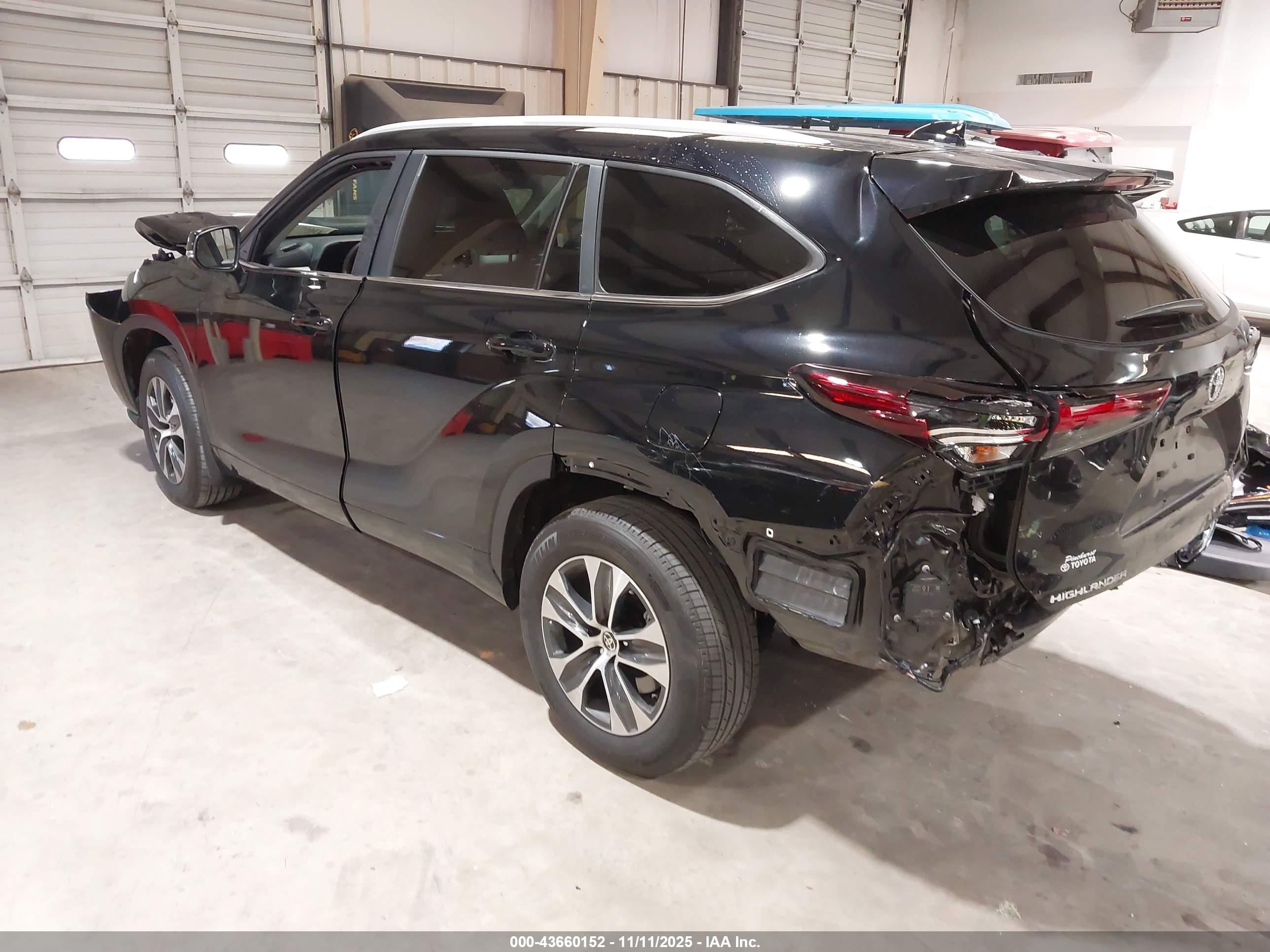 TOYOTA HIGHLANDER image 3