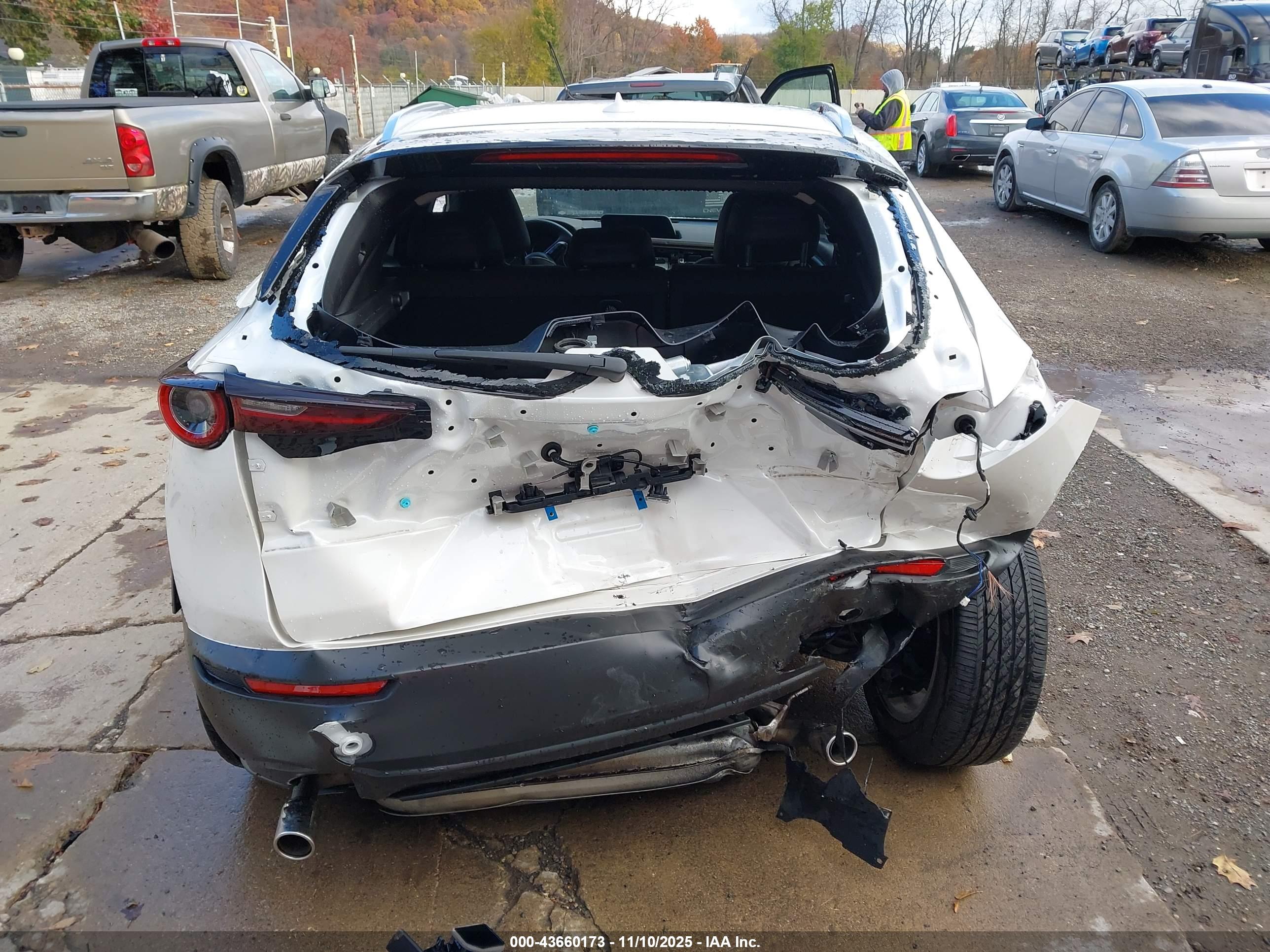 MAZDA CX-30 image 6