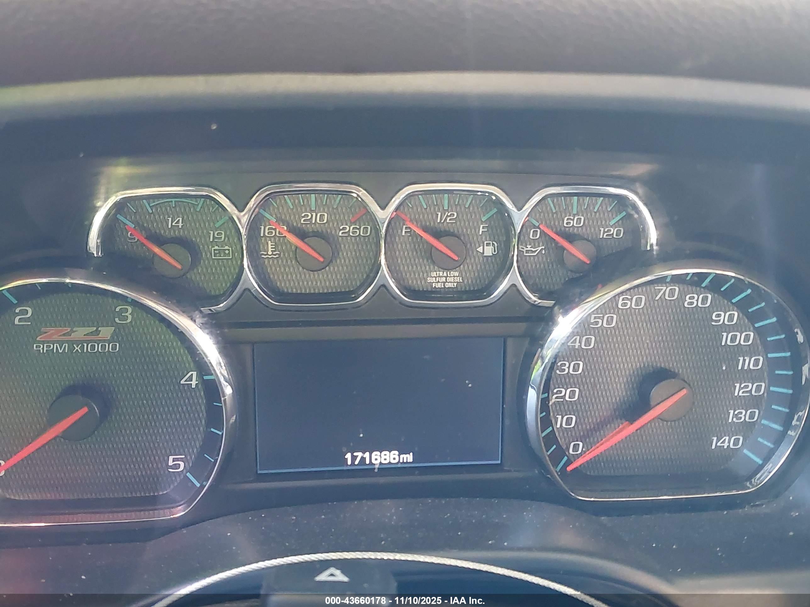 CHEVROLET SILVERADO image 7