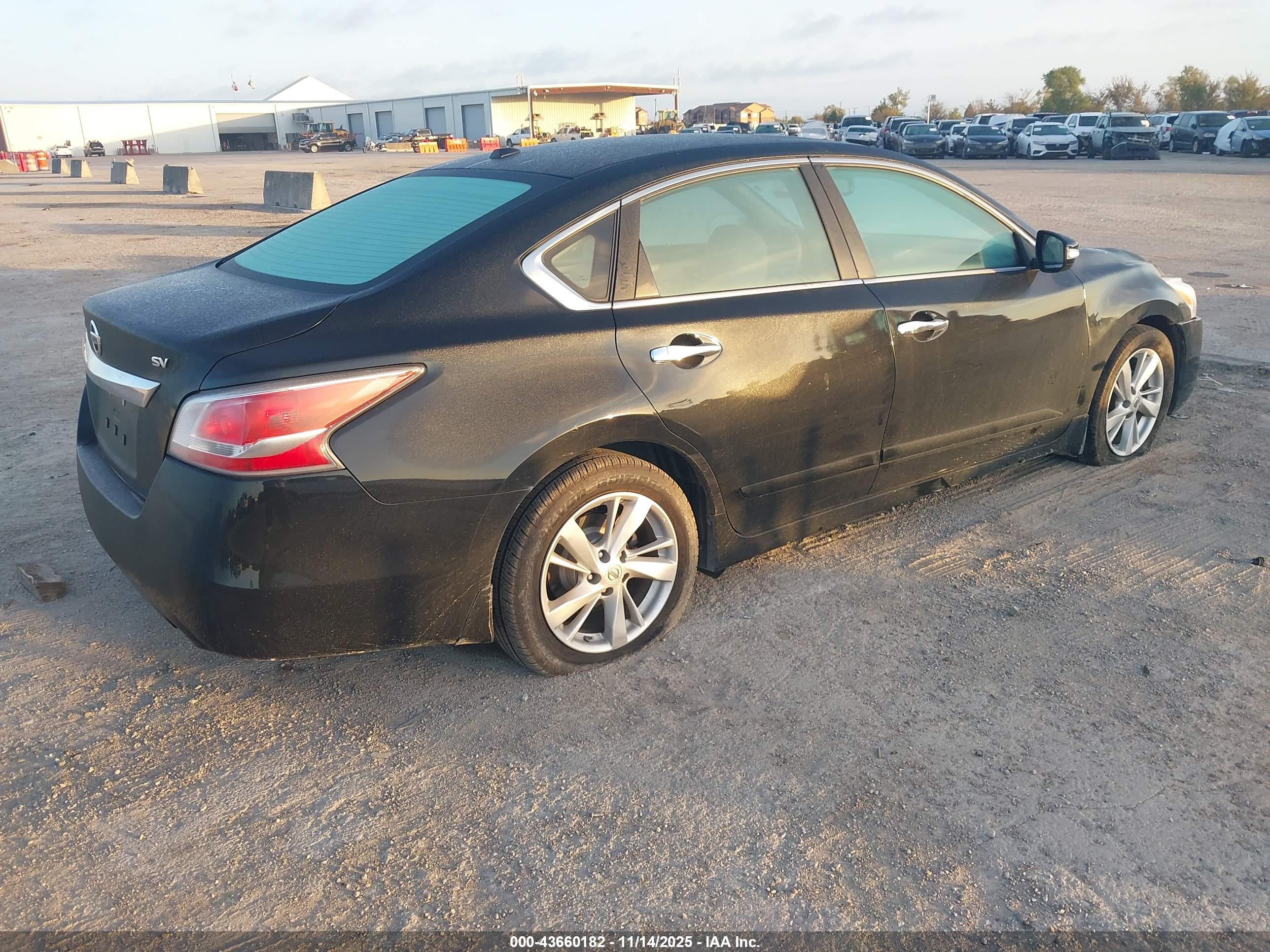 NISSAN ALTIMA image 4