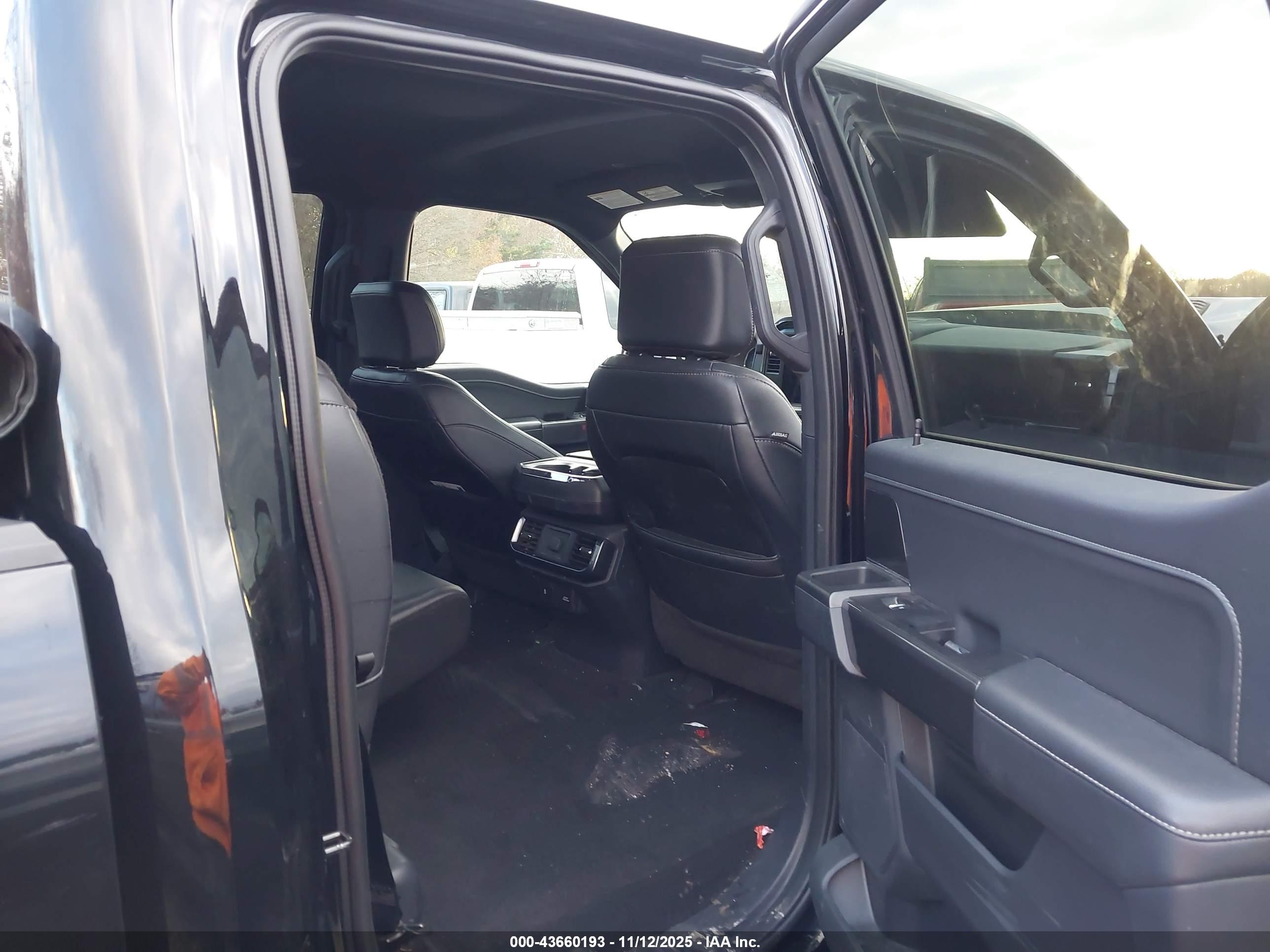 FORD F-150 image 8