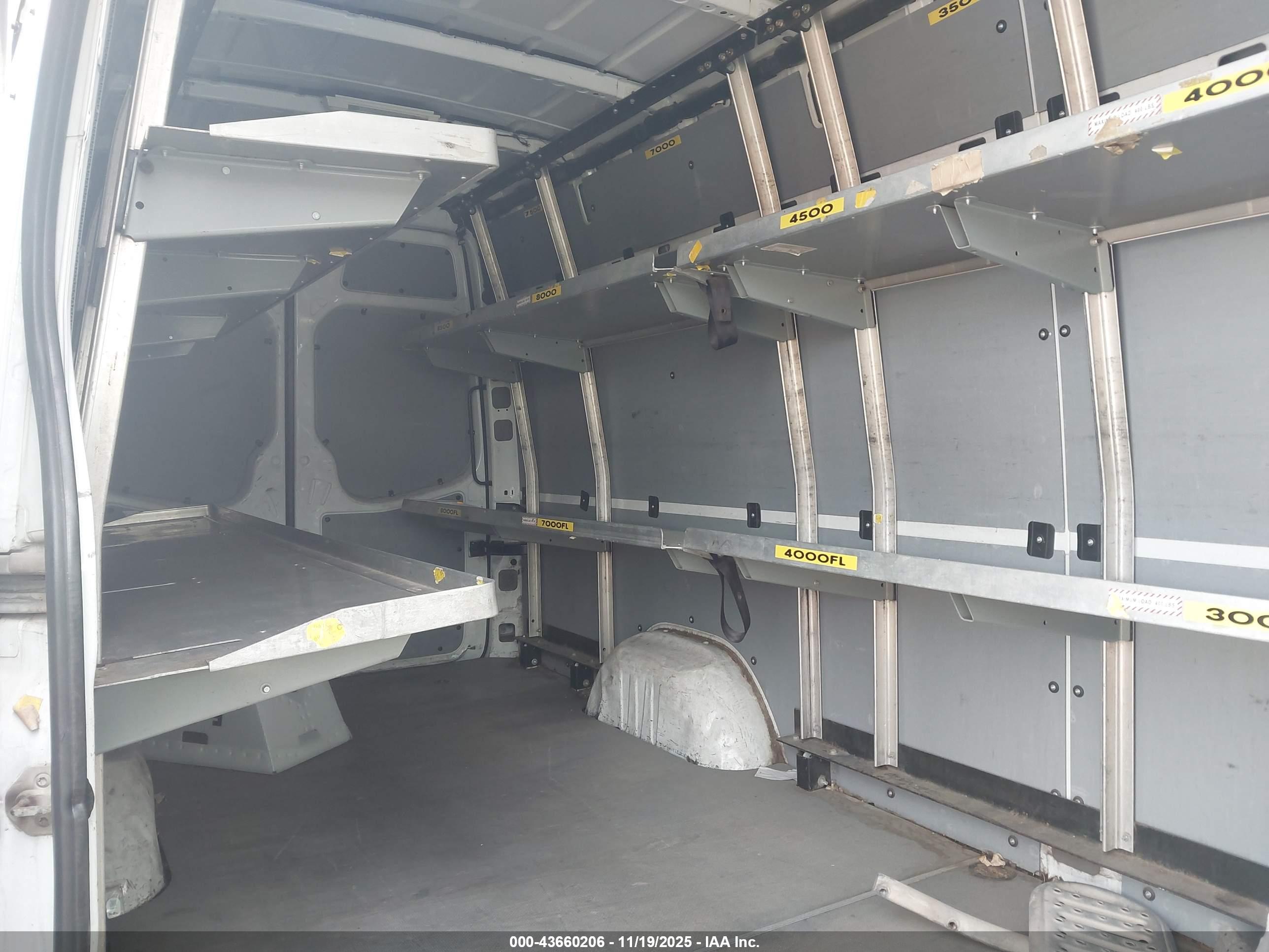 MERCEDES-BENZ SPRINTER image 8