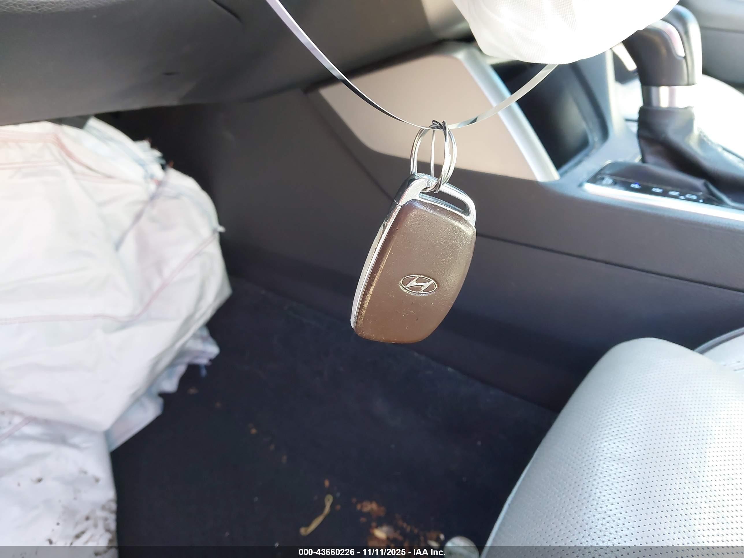 HYUNDAI SONATA image 11