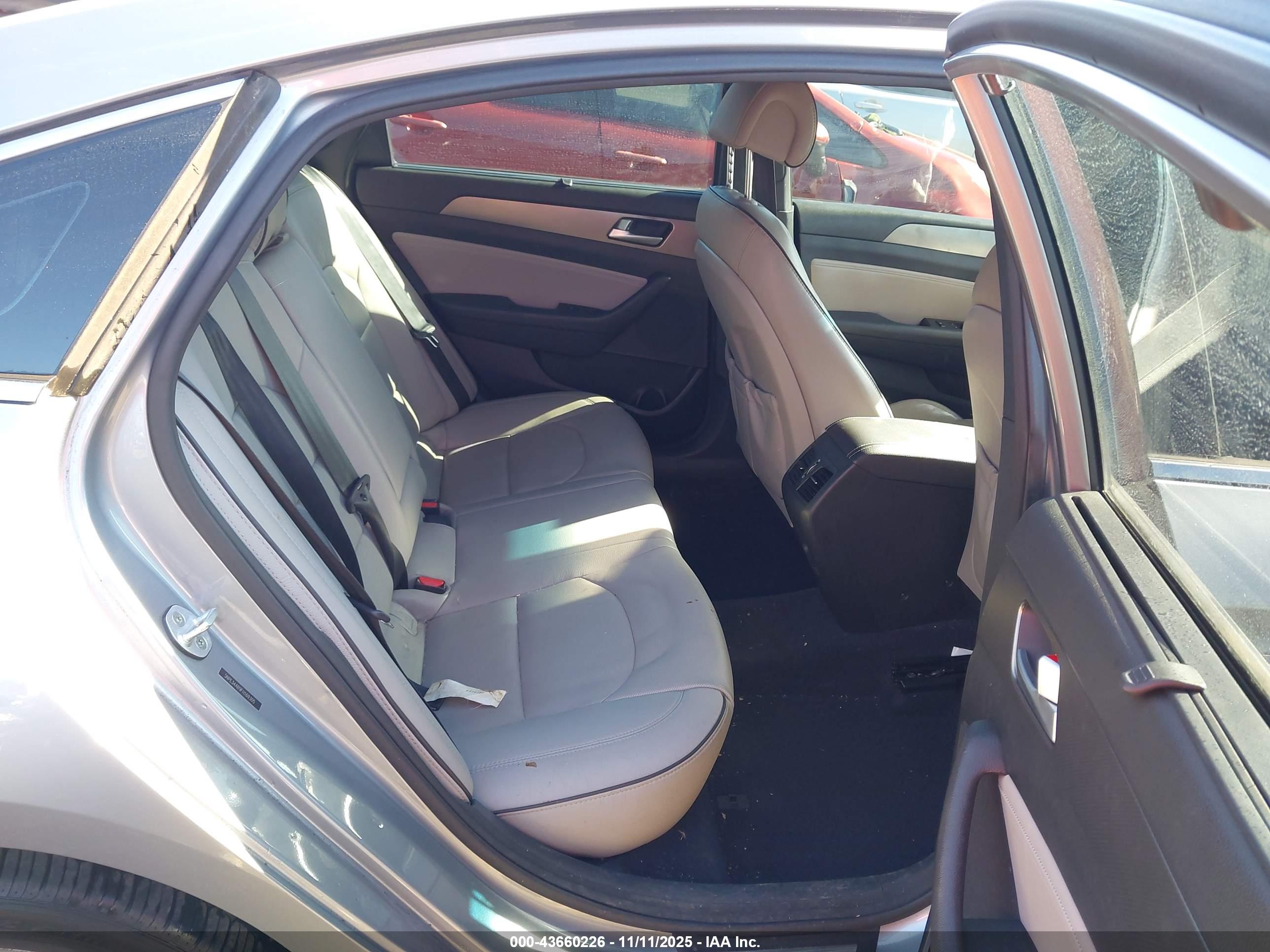 HYUNDAI SONATA image 8