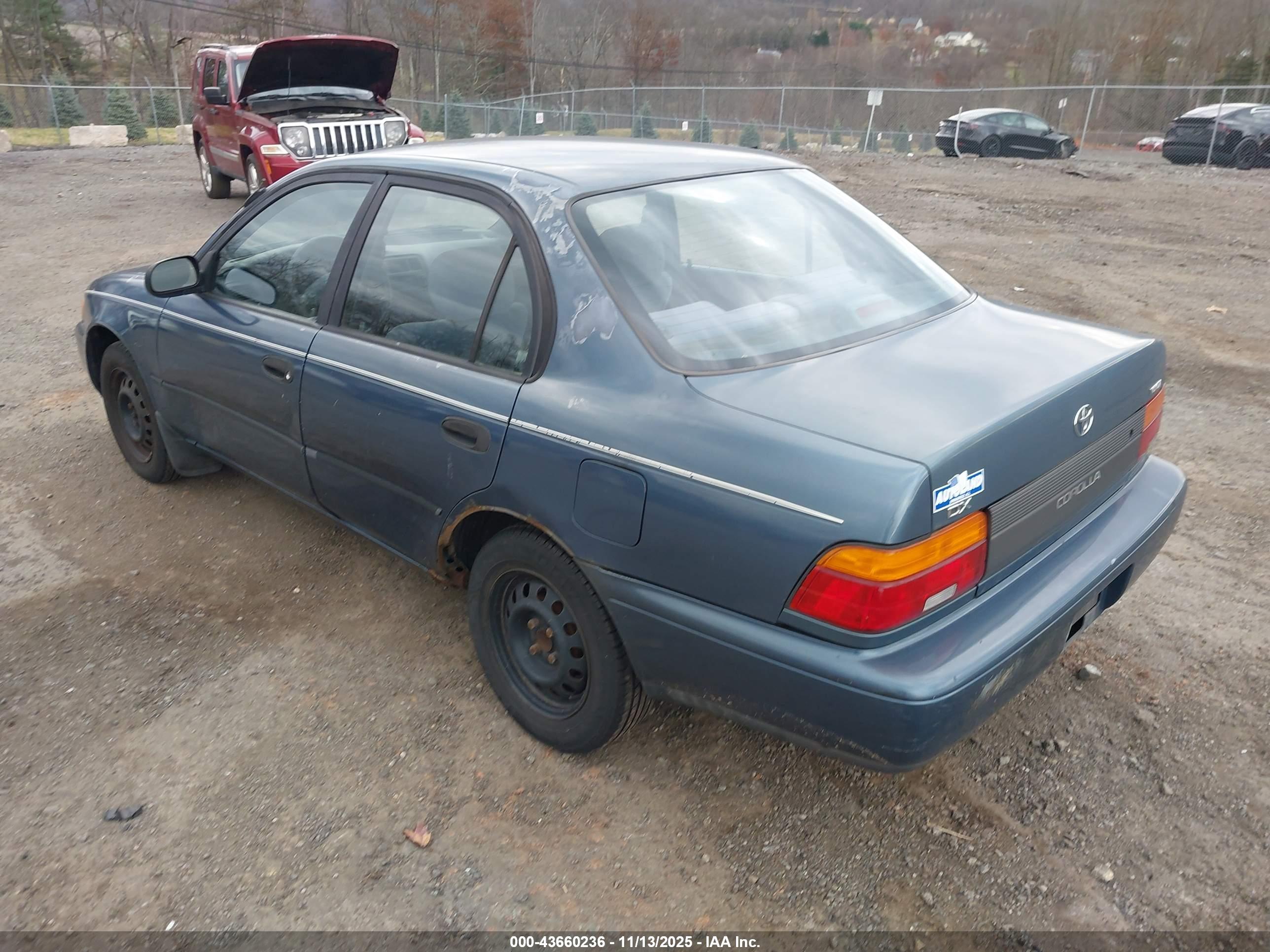 TOYOTA COROLLA image 3
