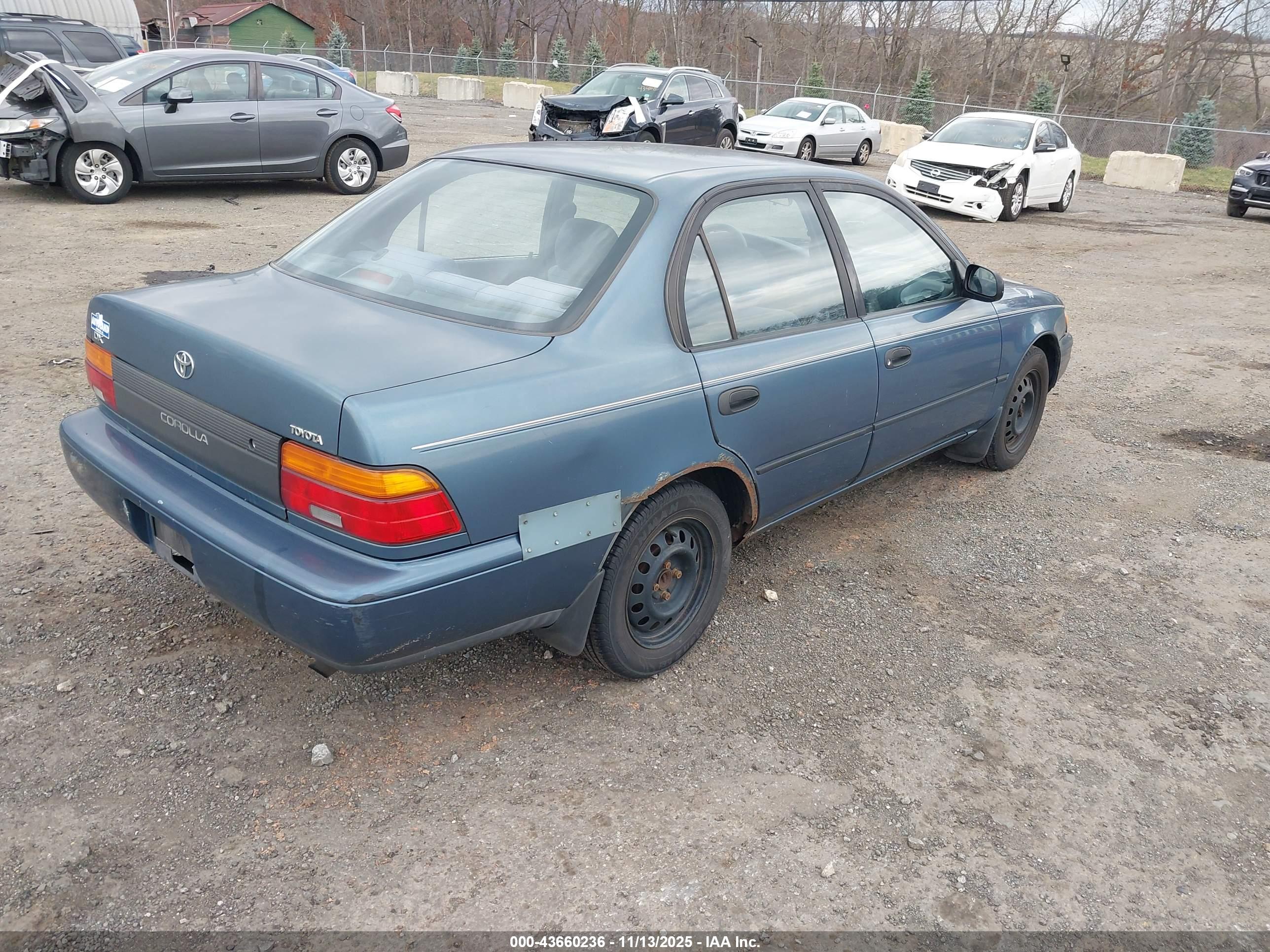 TOYOTA COROLLA image 4