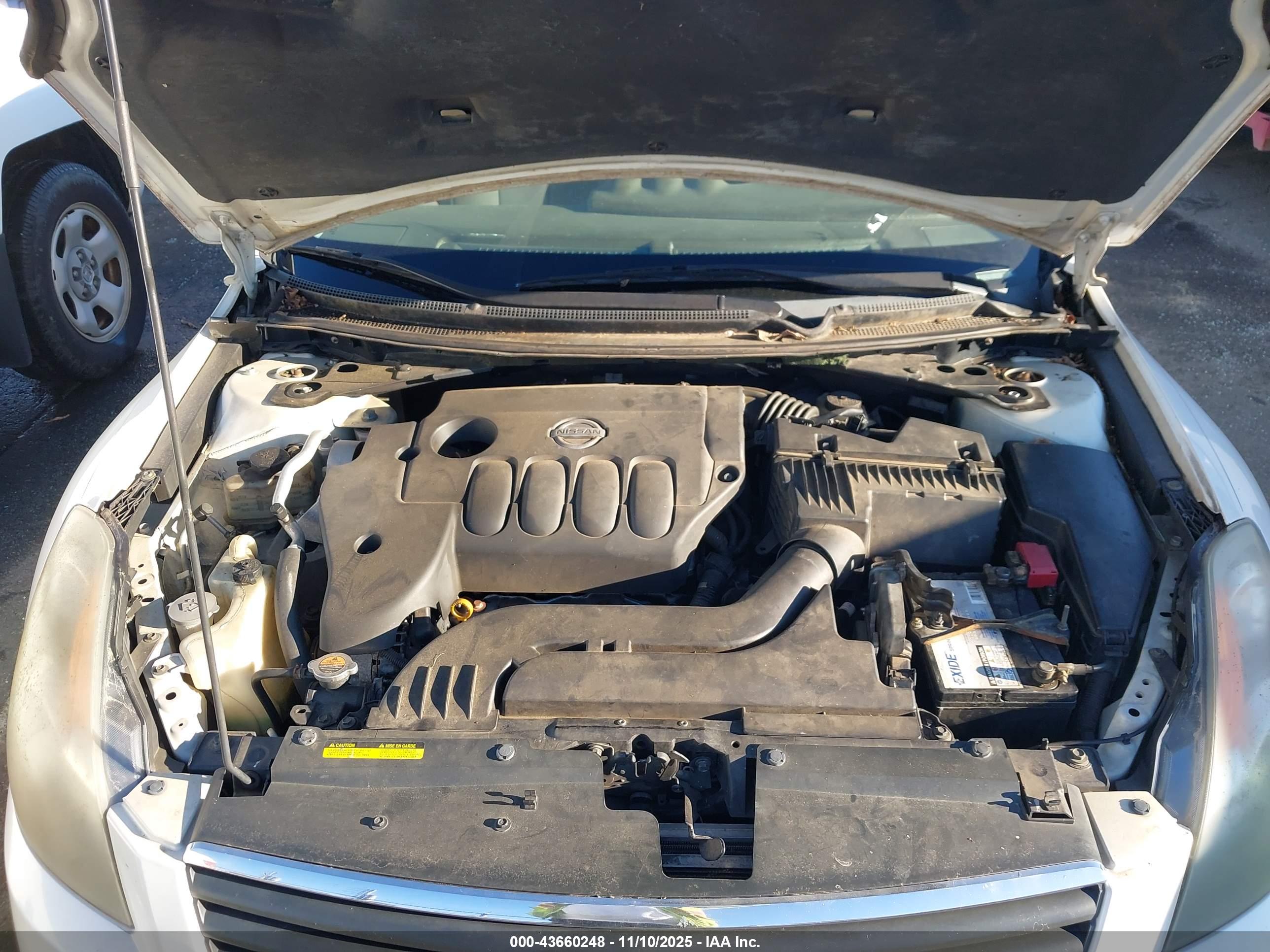 NISSAN ALTIMA image 10