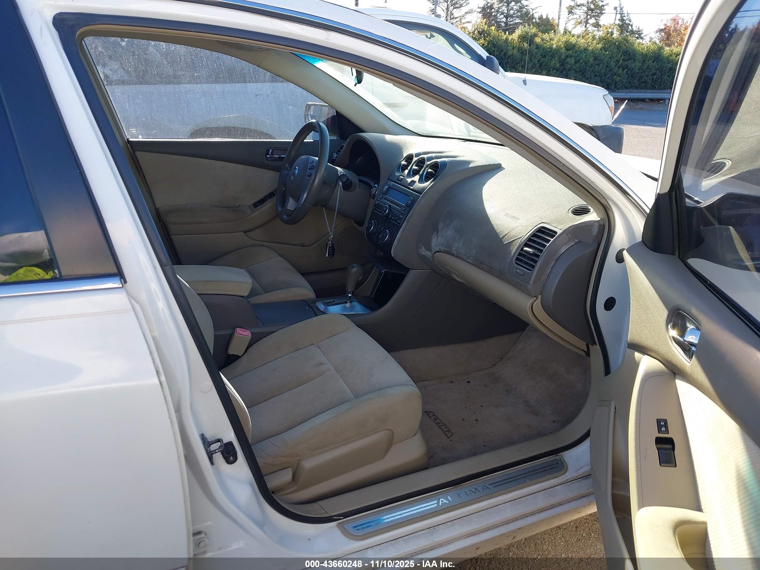 NISSAN ALTIMA image 5