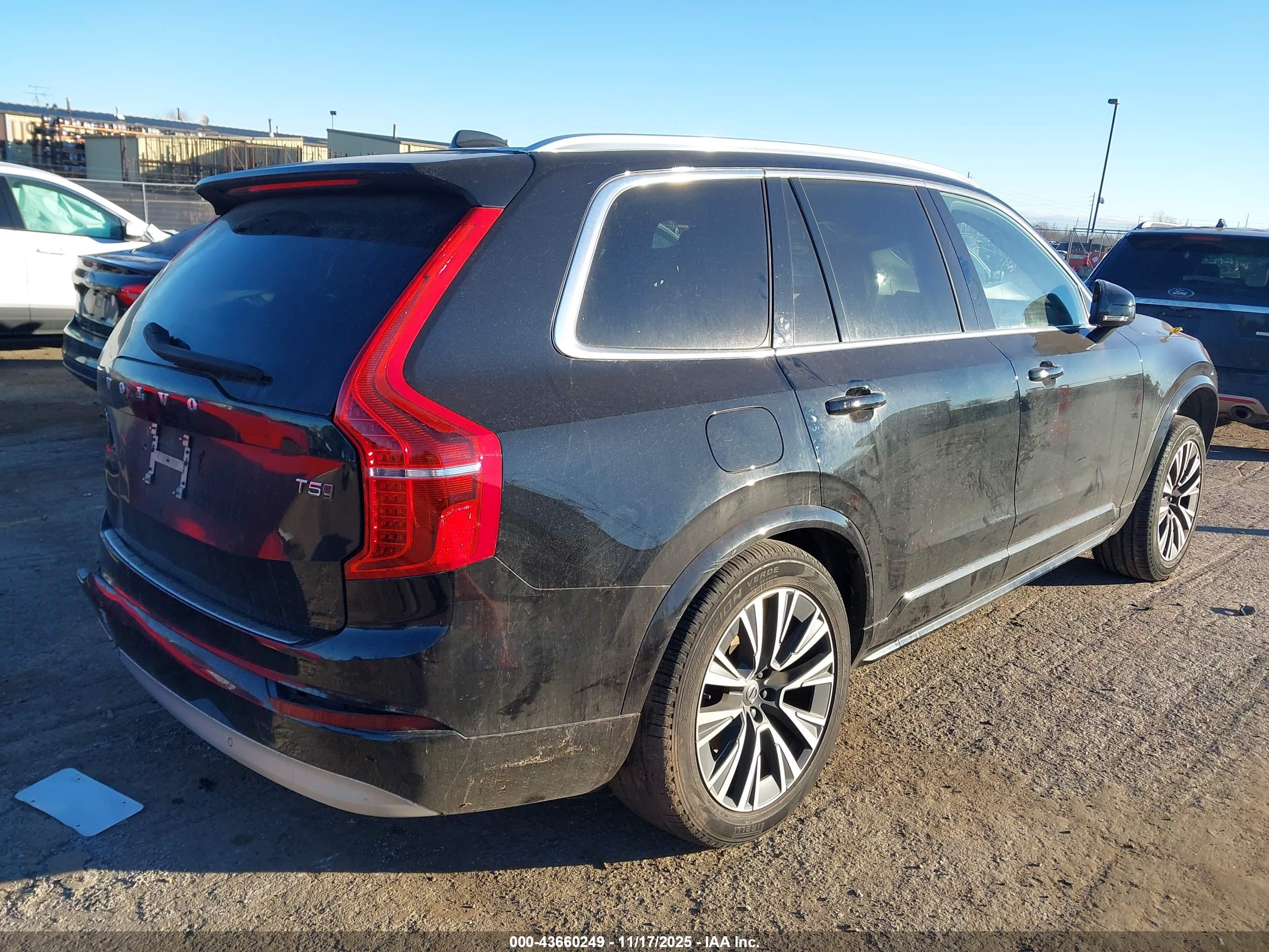VOLVO XC90 image 4