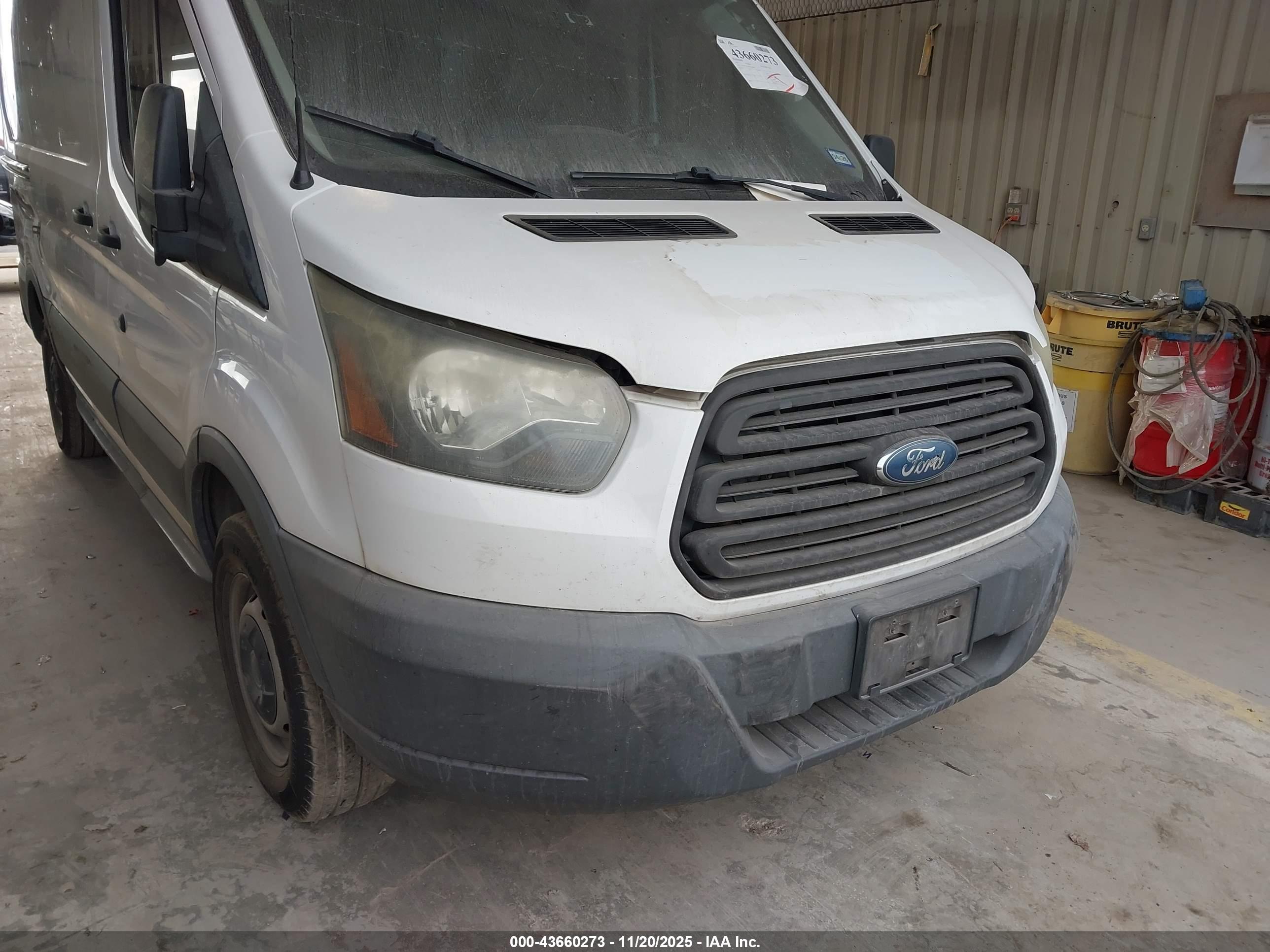 FORD TRANSIT-250 image 6
