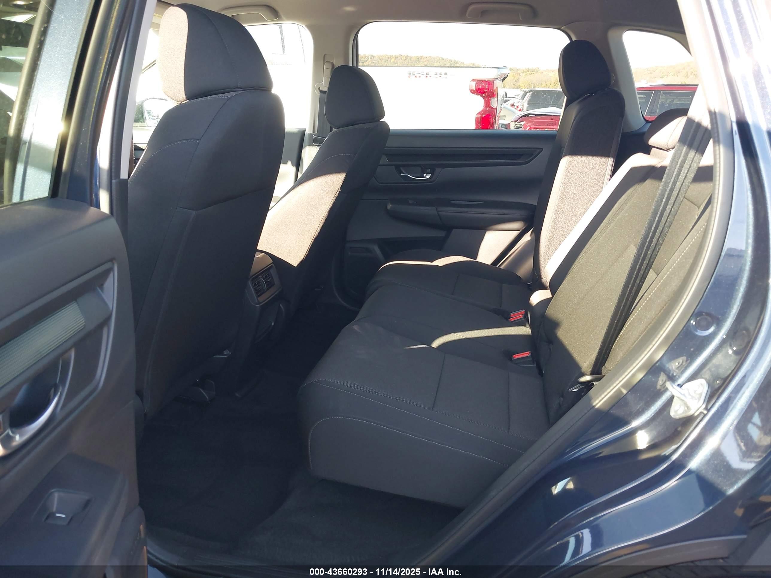 HONDA CR-V image 8