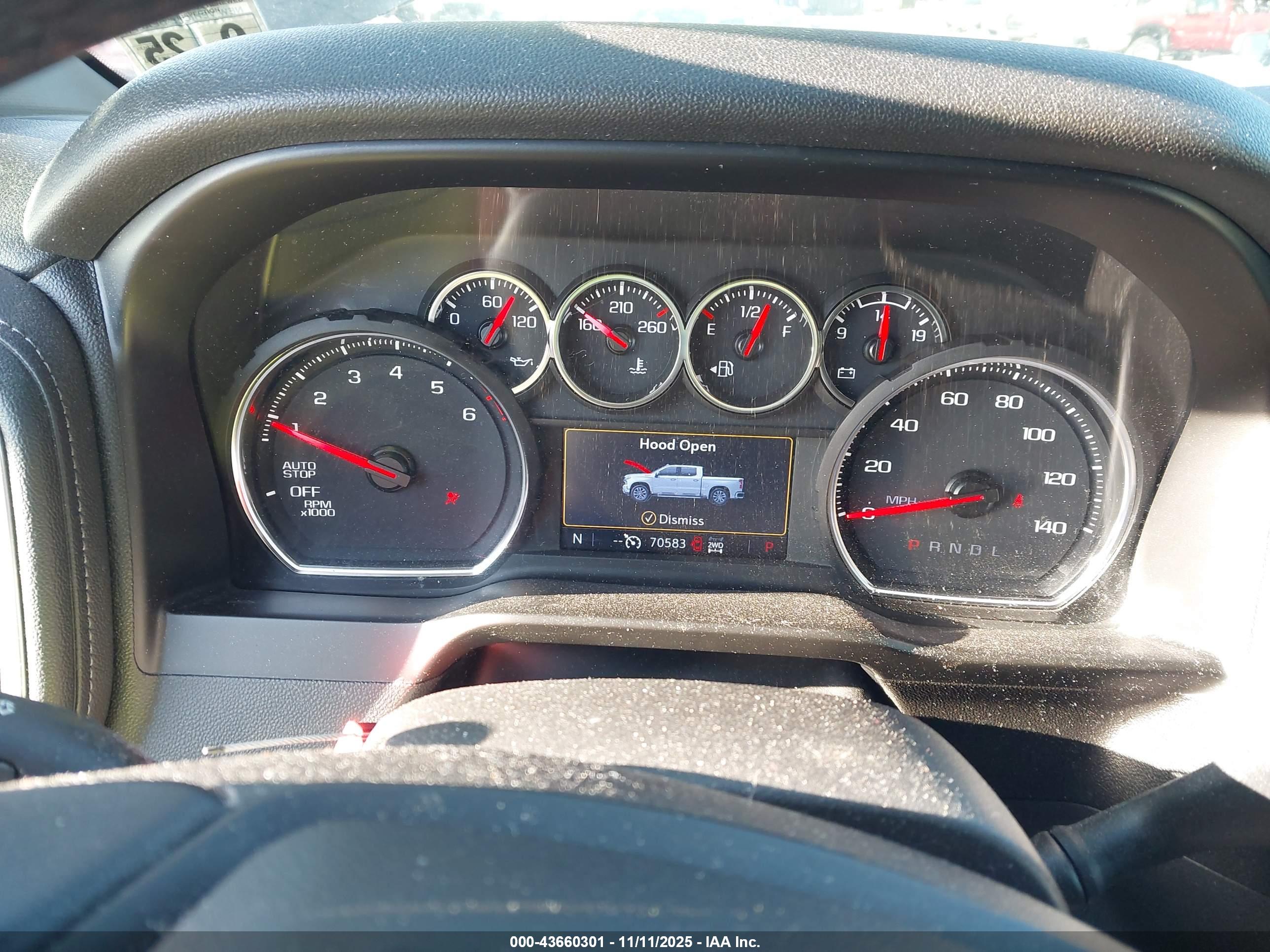 CHEVROLET SILVERADO image 7
