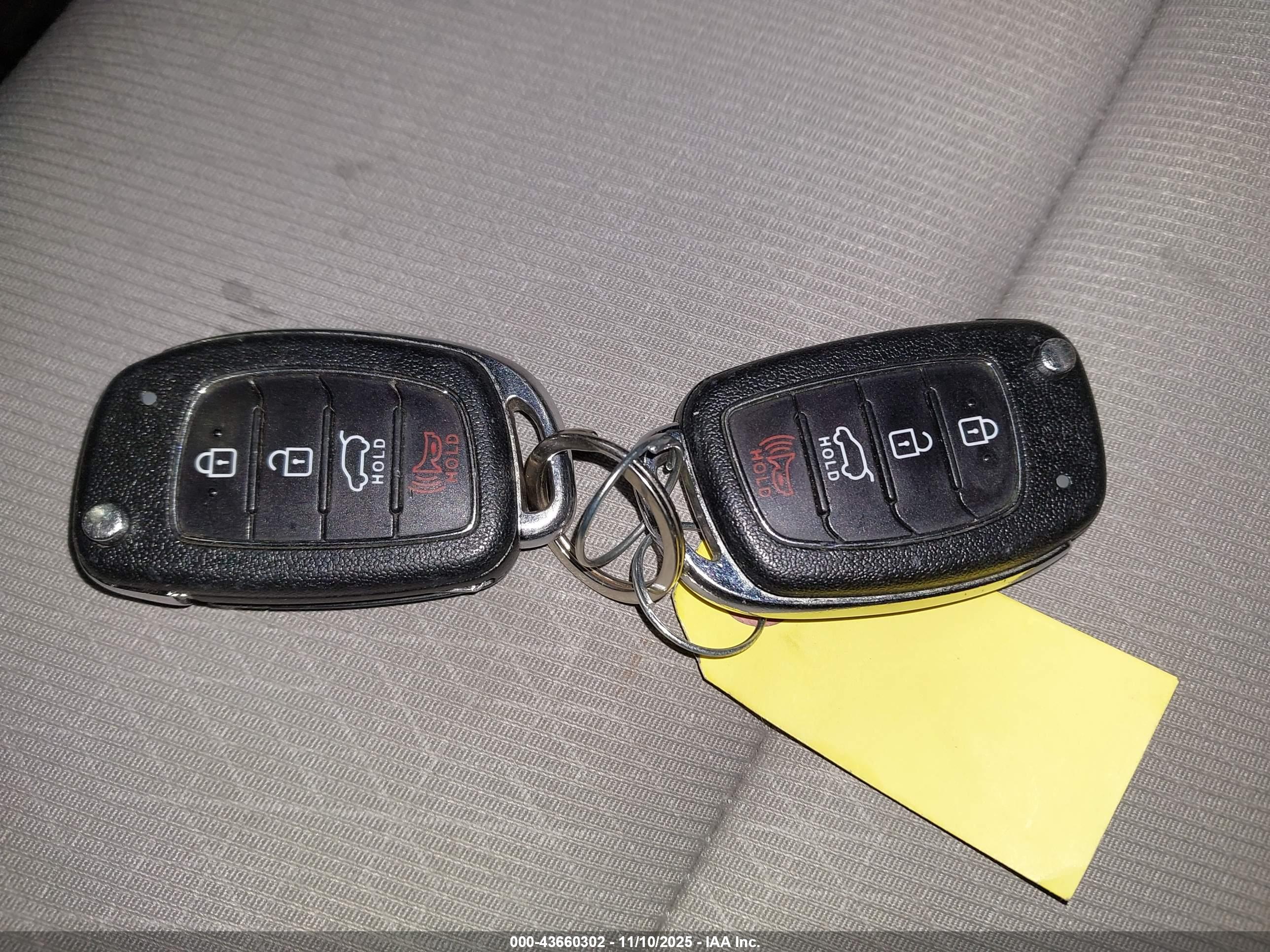 HYUNDAI TUCSON image 11