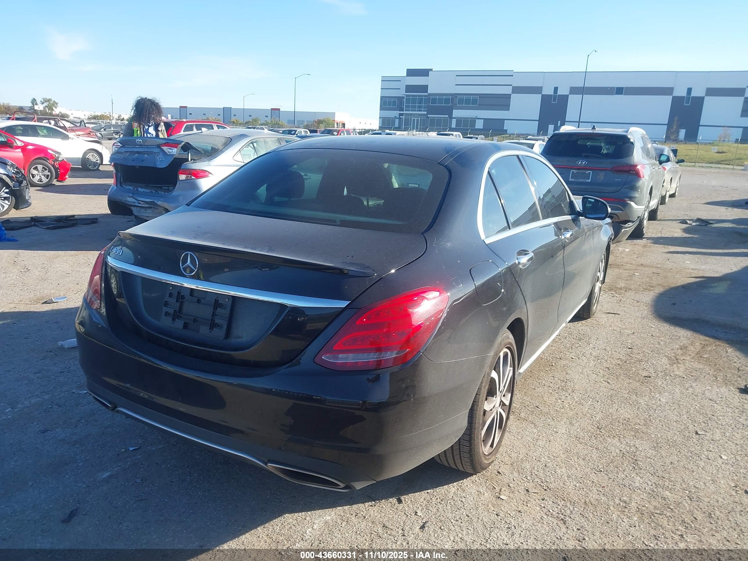 MERCEDES-BENZ C image 4
