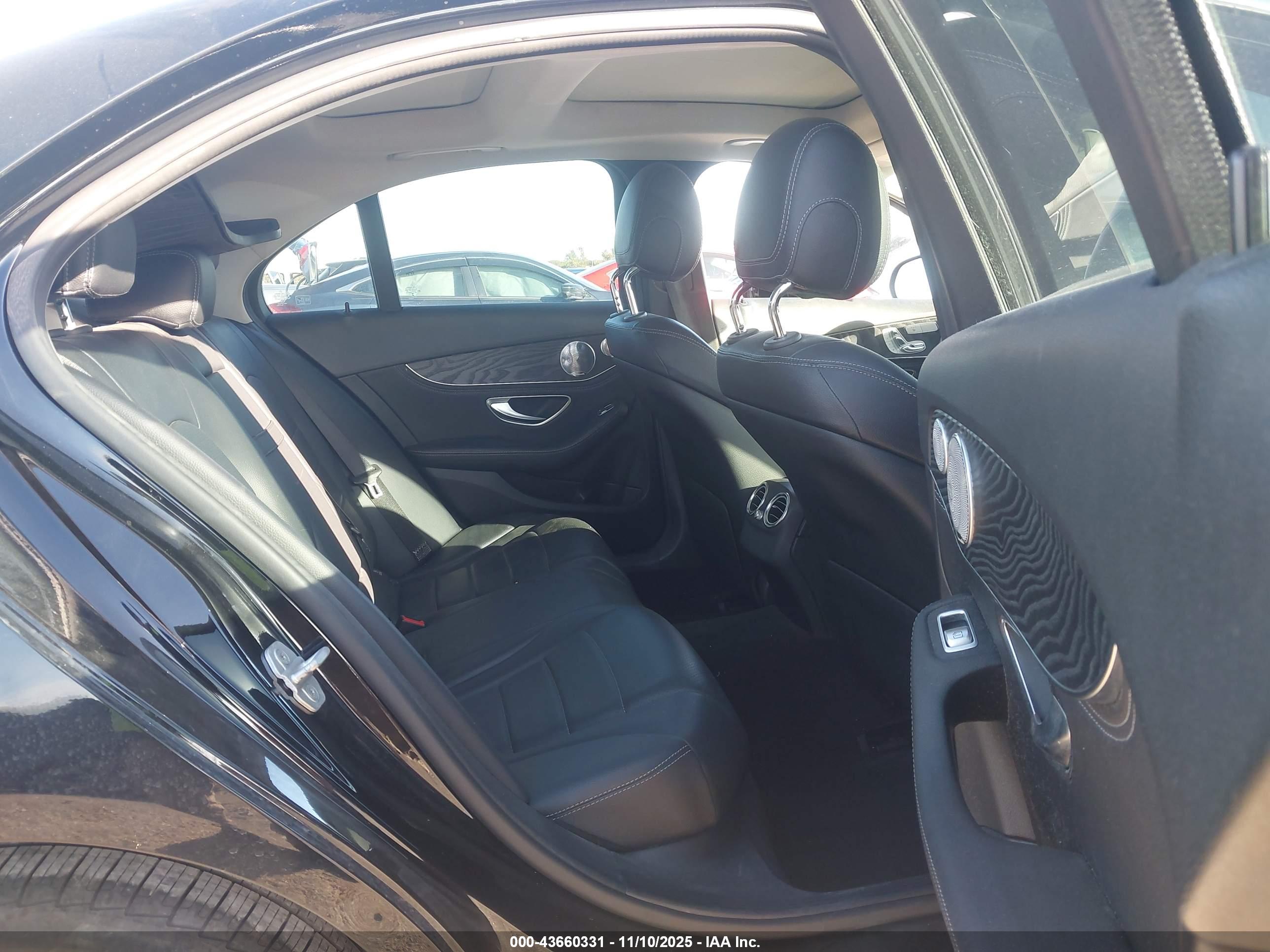 MERCEDES-BENZ C image 8