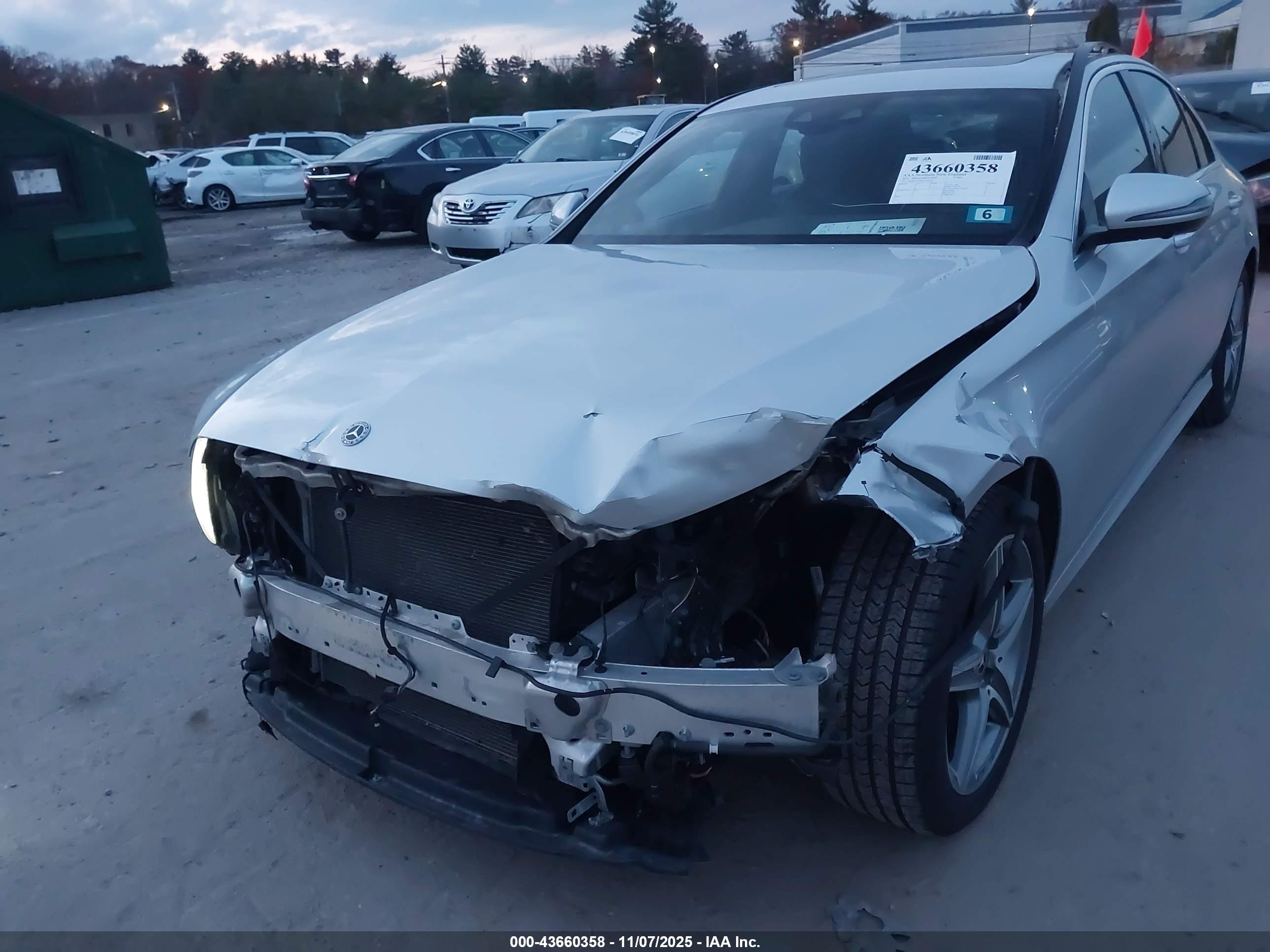 MERCEDES-BENZ E image 6