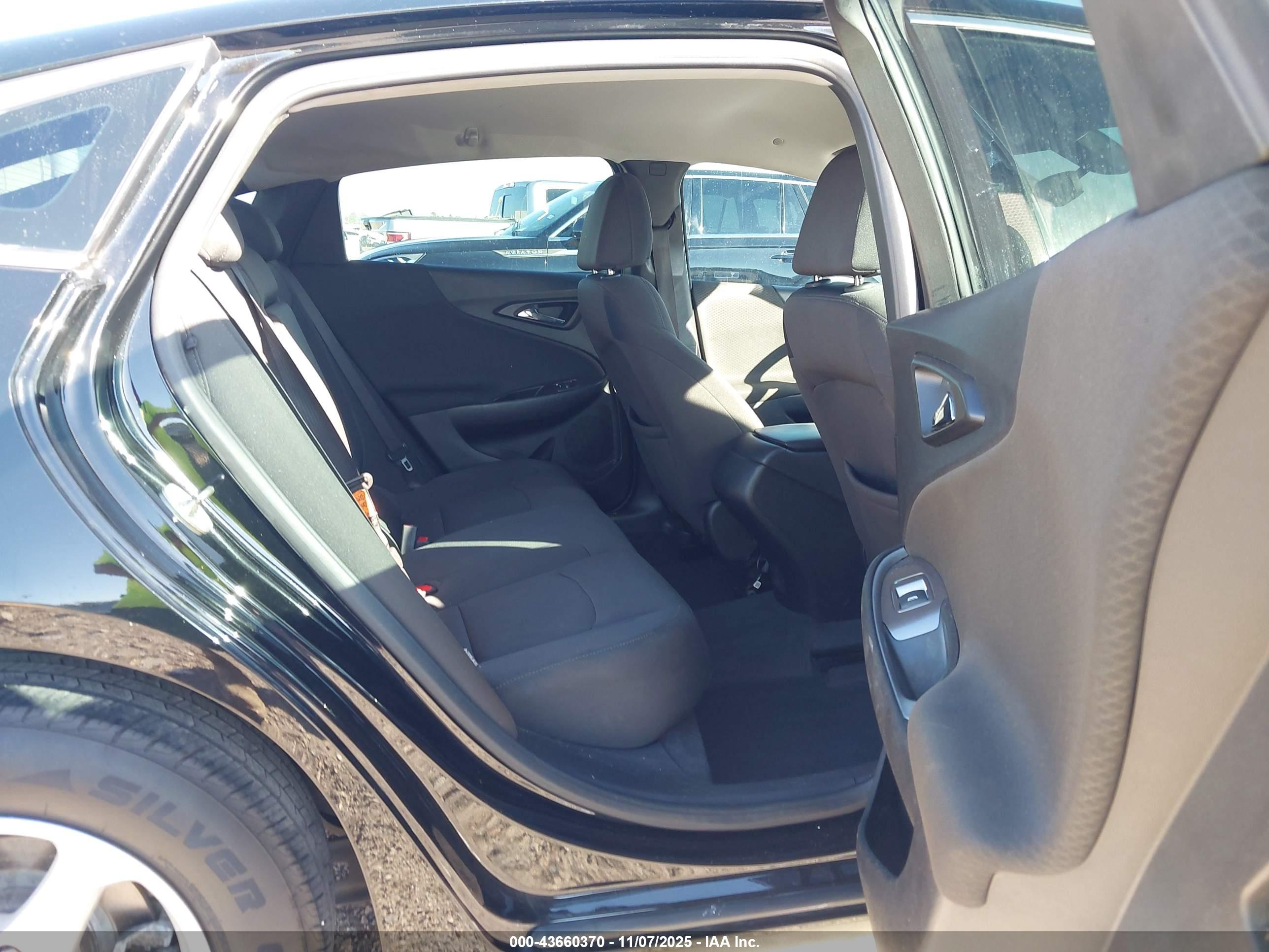 CHEVROLET MALIBU image 8