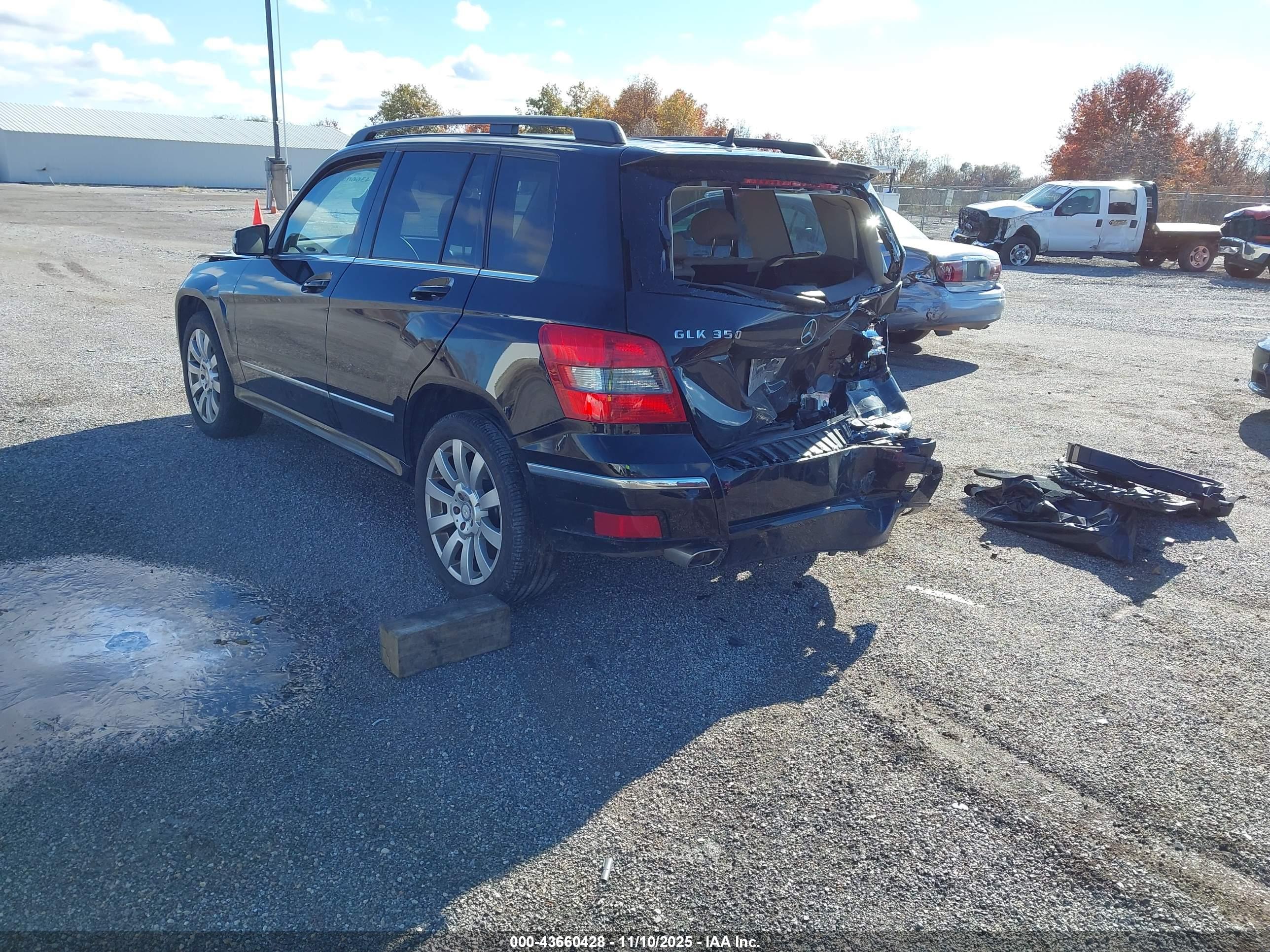 MERCEDES-BENZ GLK image 3